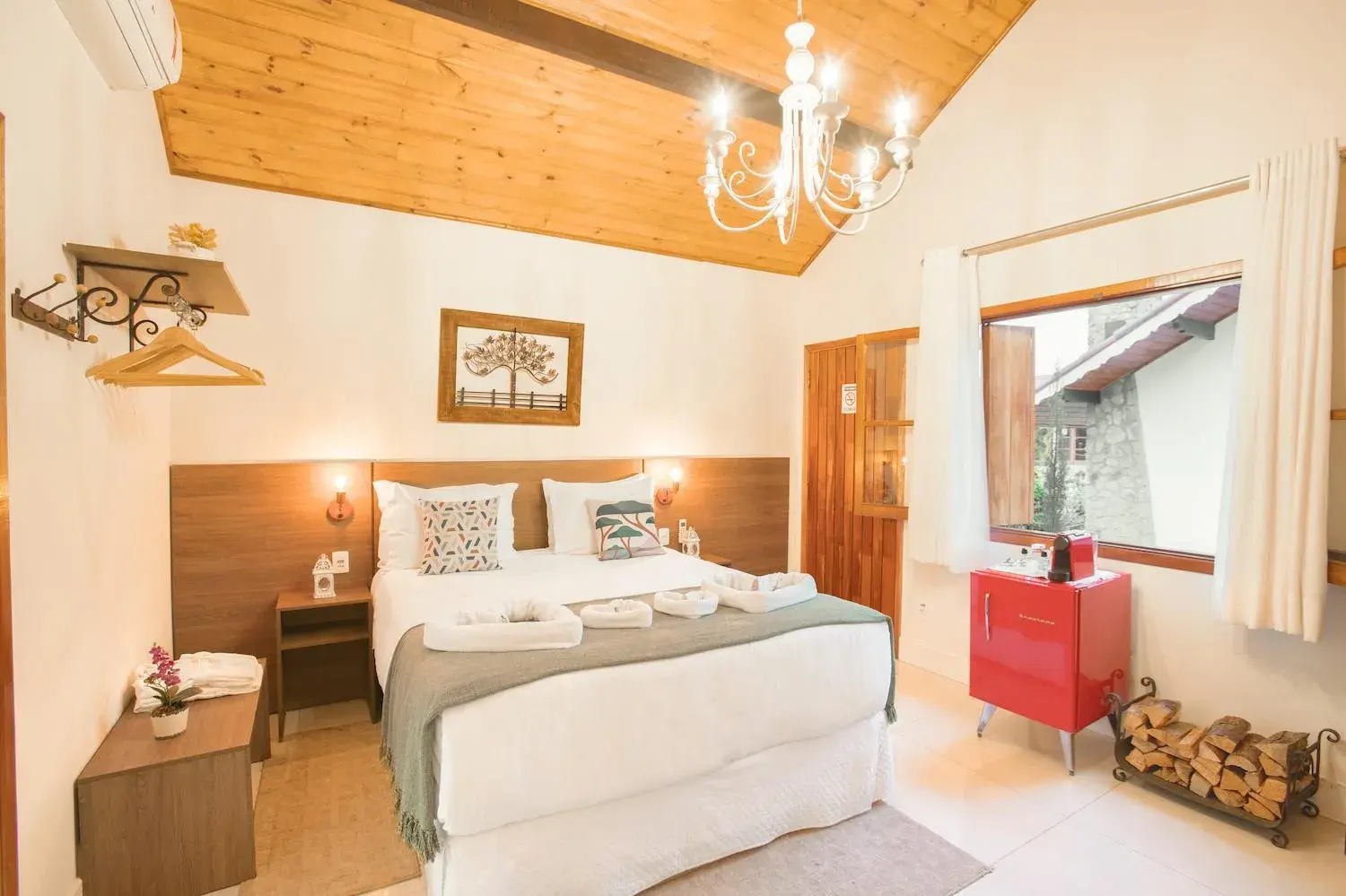 Deluxe Chalet with Spa Bath in Pousada Valle das Flores Monte Verde Deluxe Chalet with Spa Bath in Pousada Valle das Flores Monte Verde