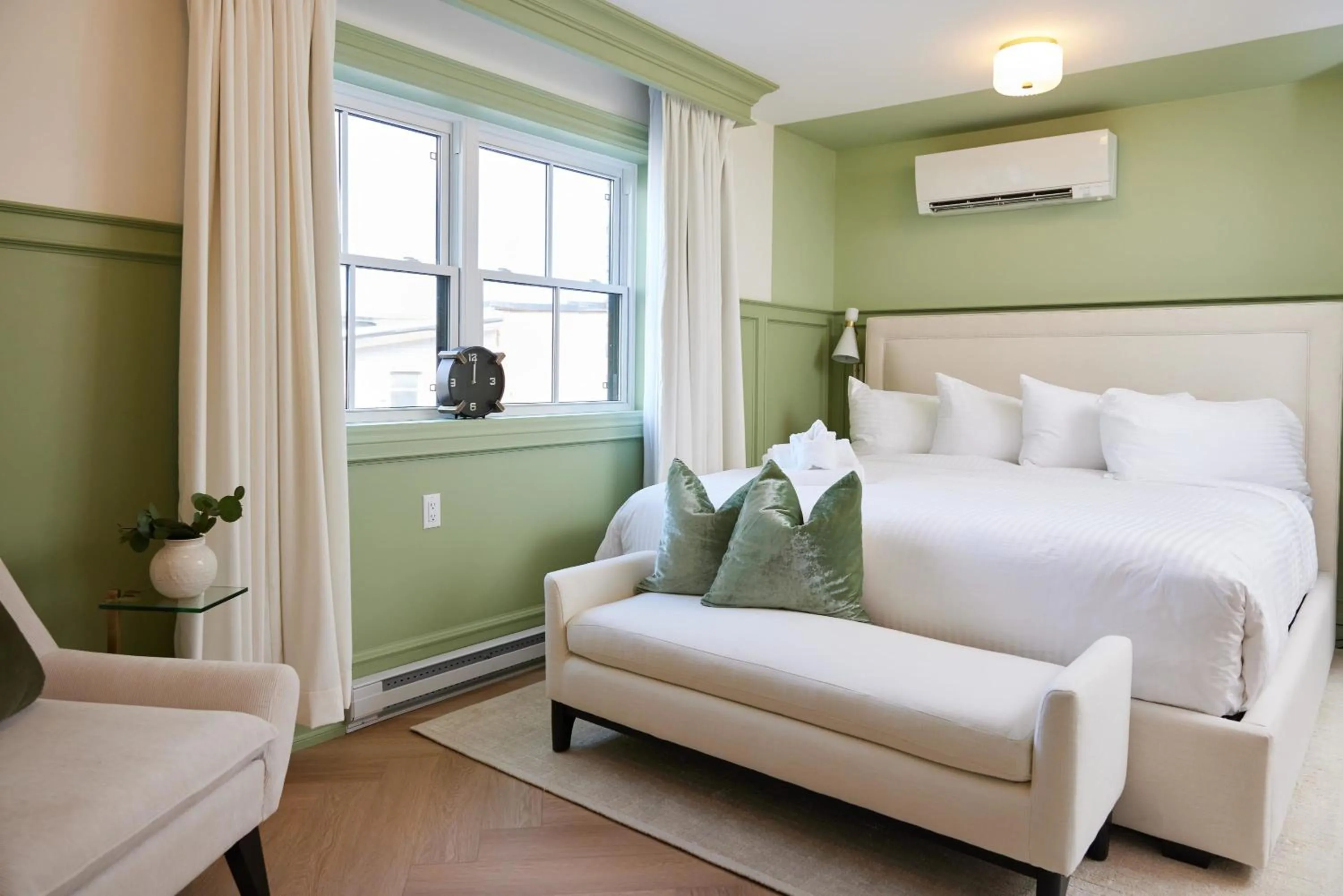 Bed in The Dorchester Hotel