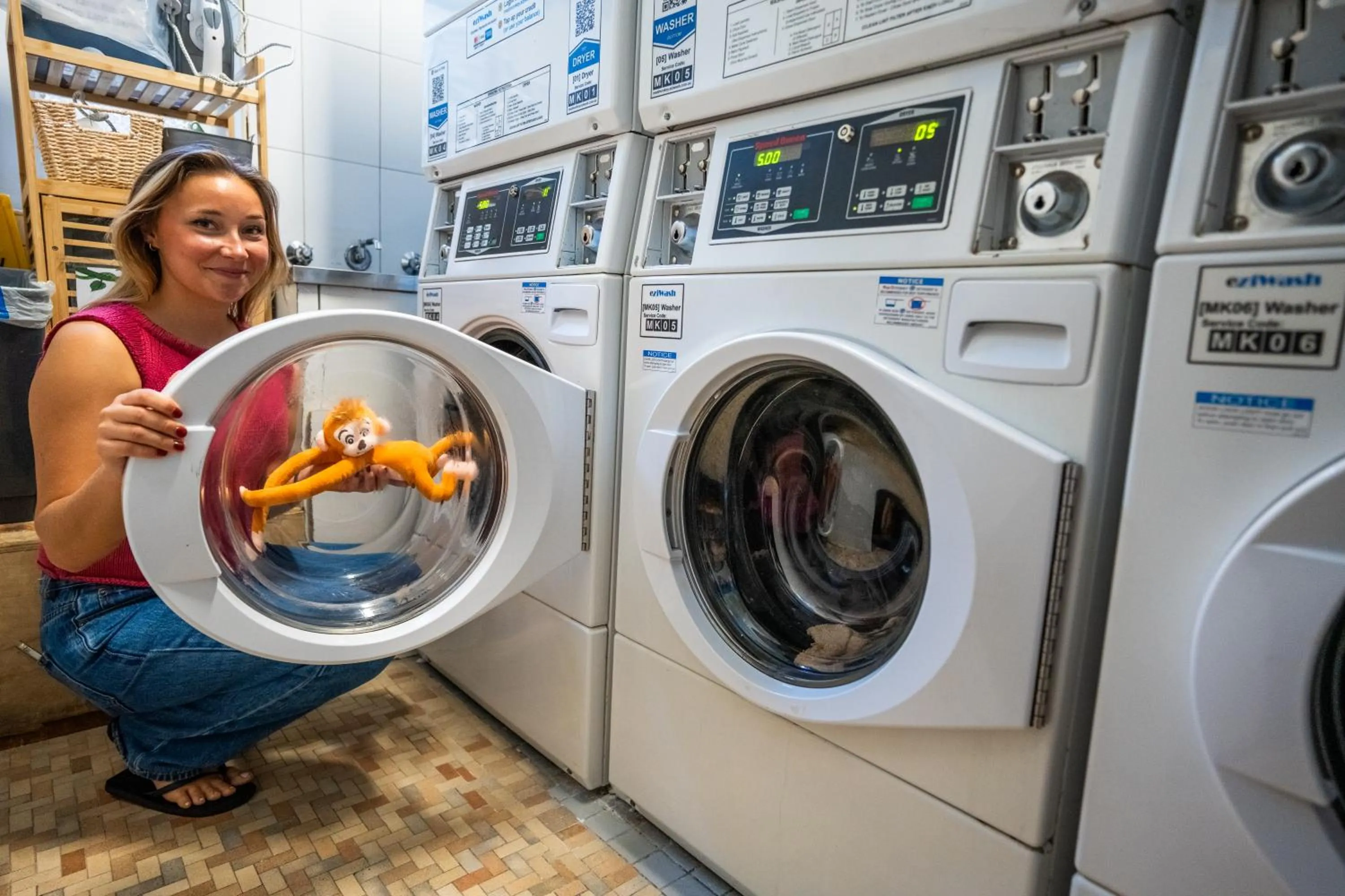 washing machine in Mad Monkey Kings Cross