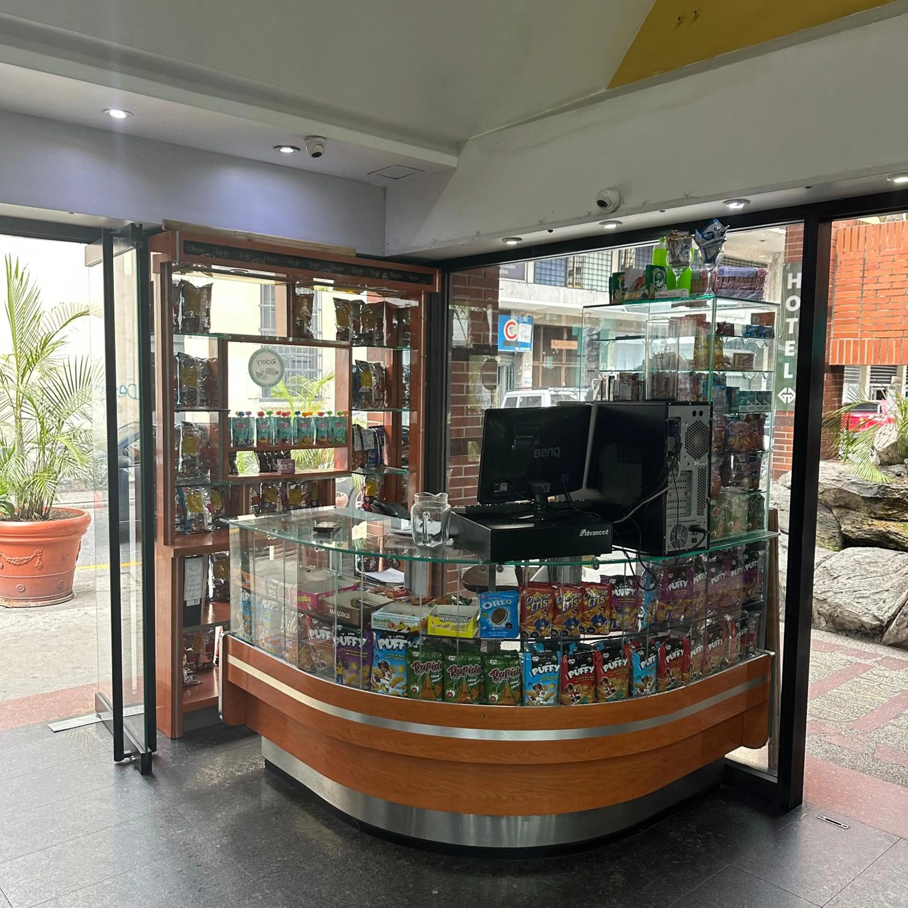 Restaurant/places to eat in Hotel Grand Galaxie