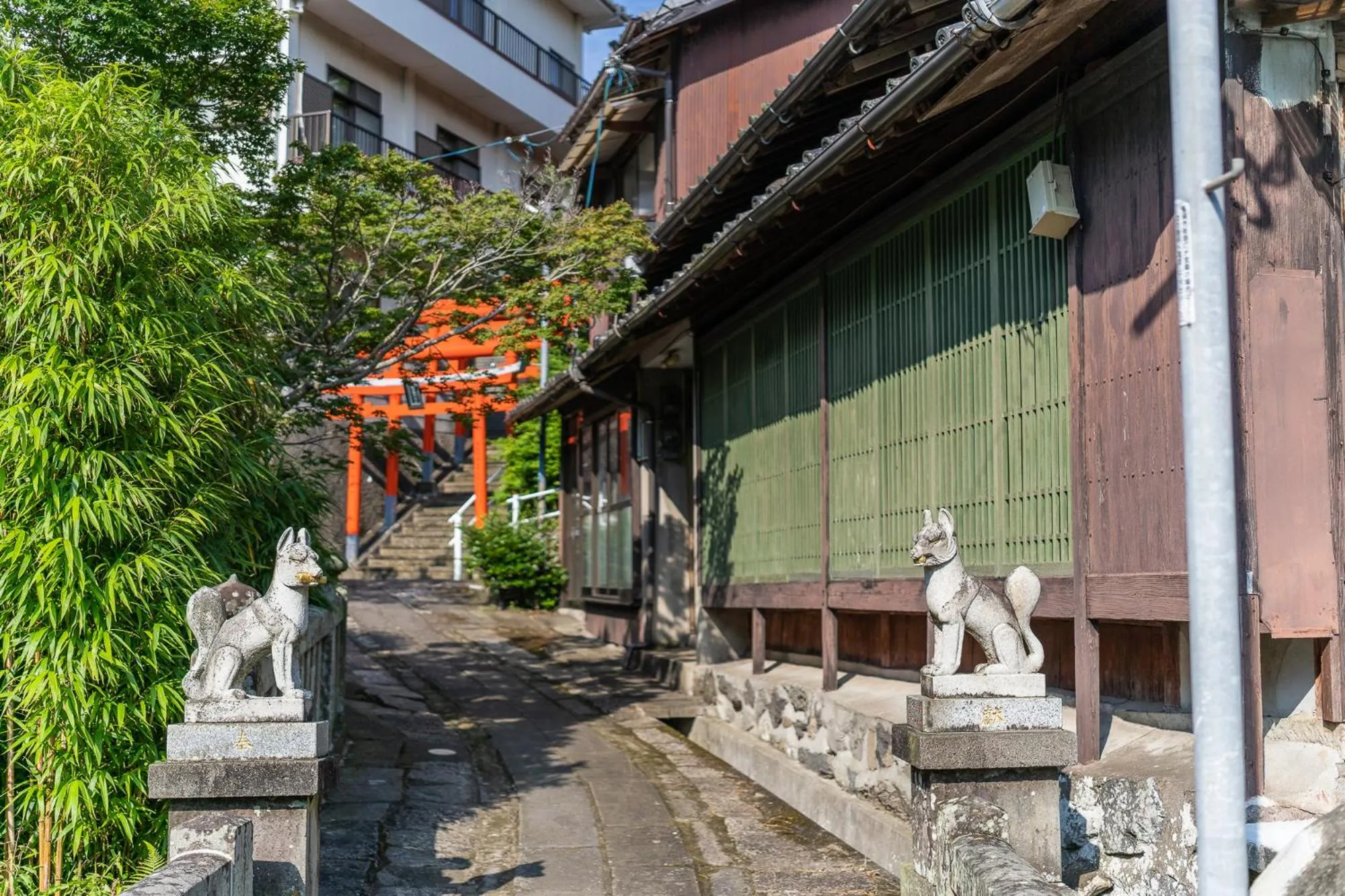 Garden in Nagasaki Kagamiya