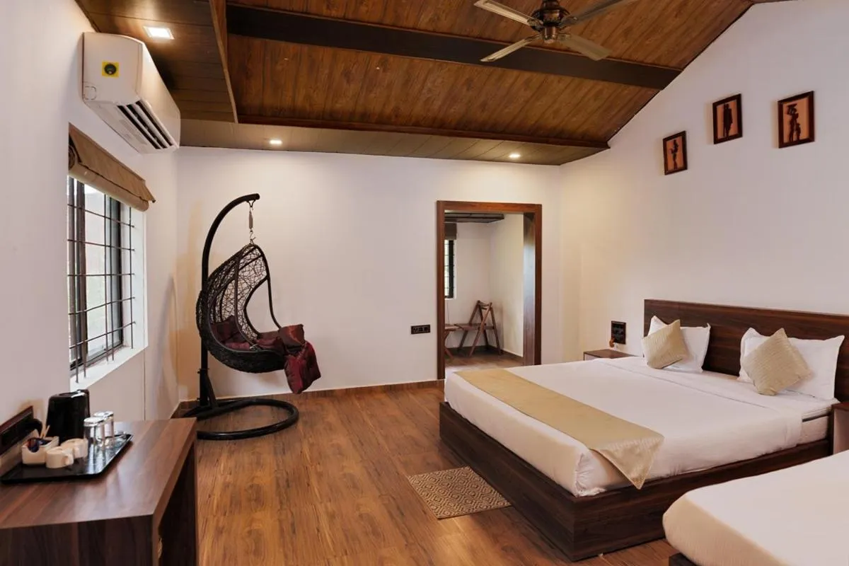 Bed in VANN VAIKUNTHAM