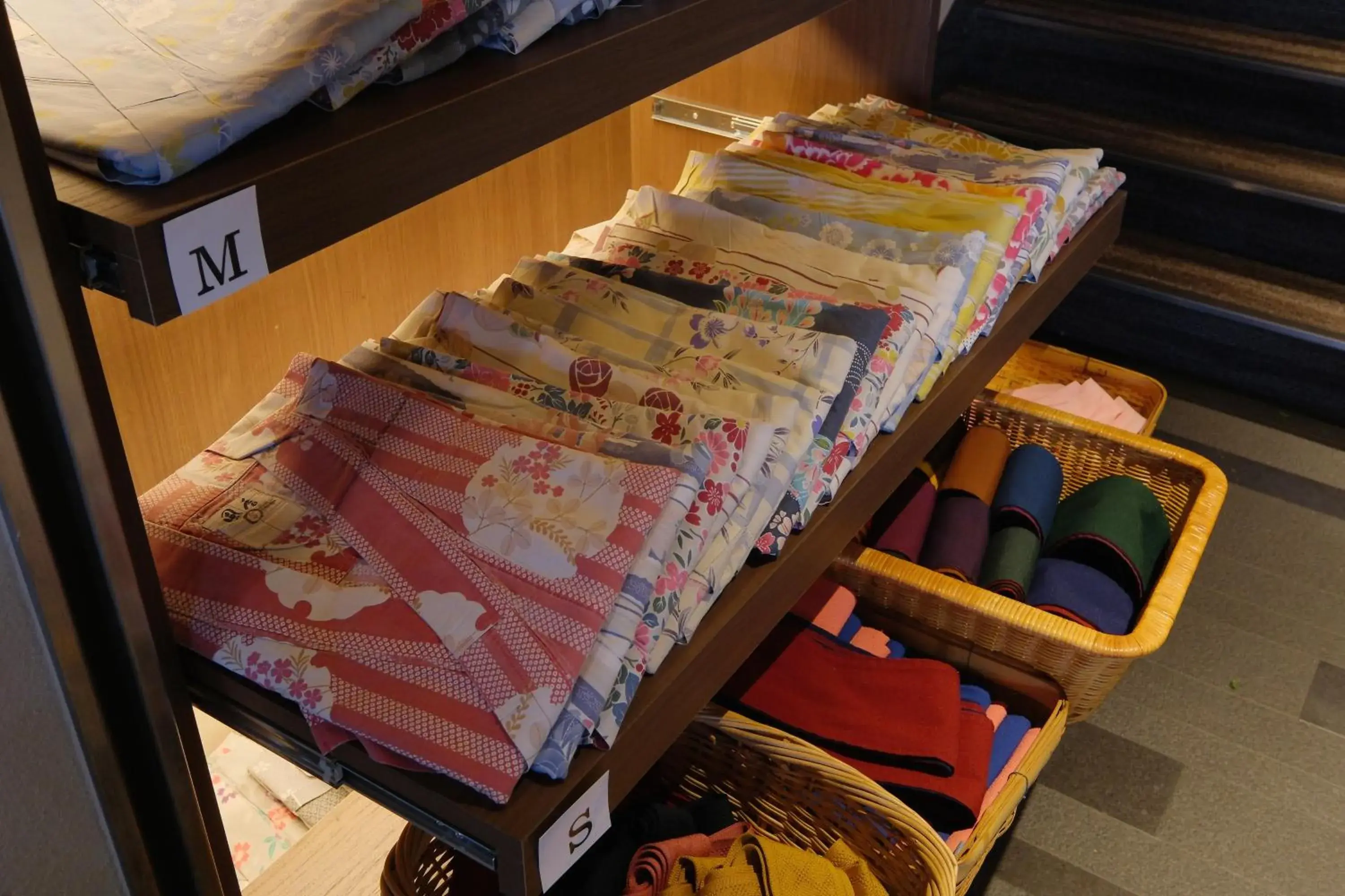 Keishokan Sazanamitei Keishokan Sazanamitei