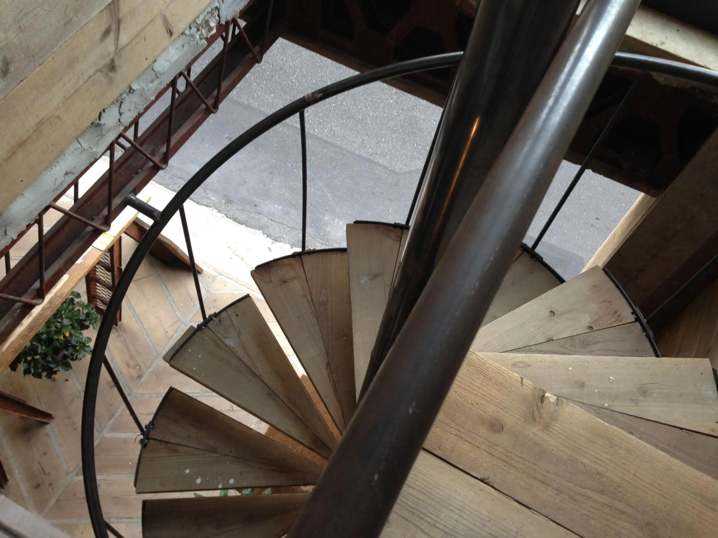 Property building in Kamp Houkan-cho Backpacker's Inn & Lounge