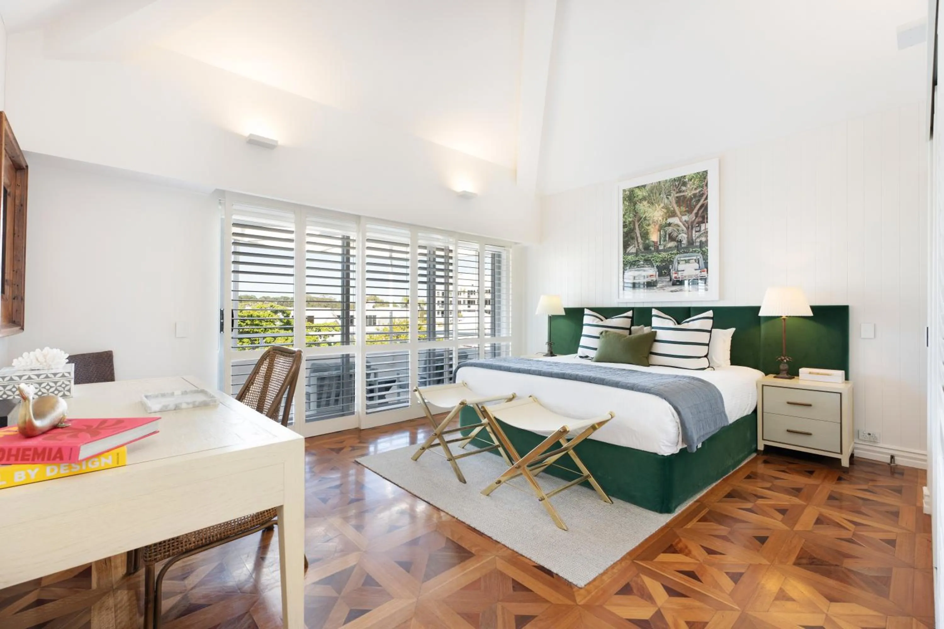 Bedroom, Bed in La Mer Apartments