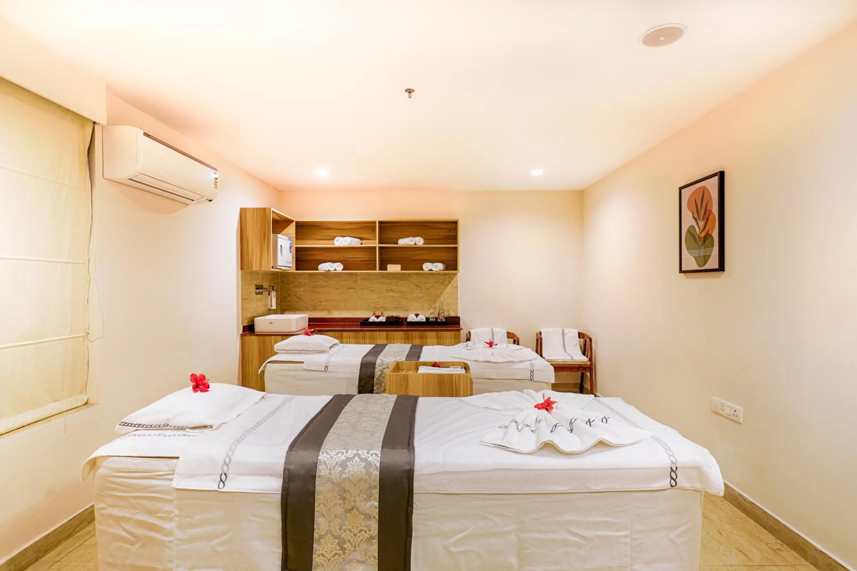 Spa and wellness centre/facilities, Bed in Club Mahindra Udaipur