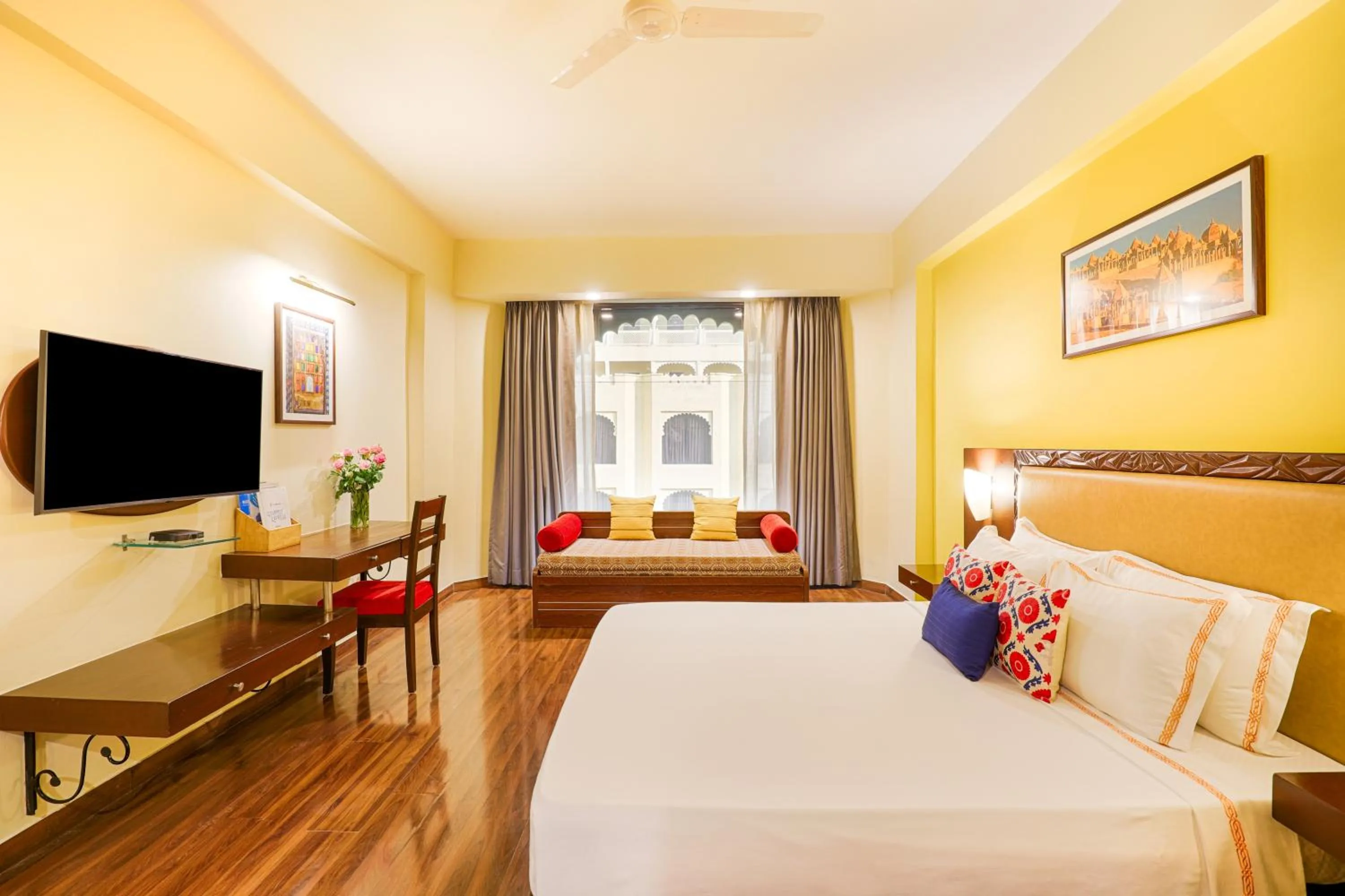 Bedroom, Bed in Club Mahindra Udaipur