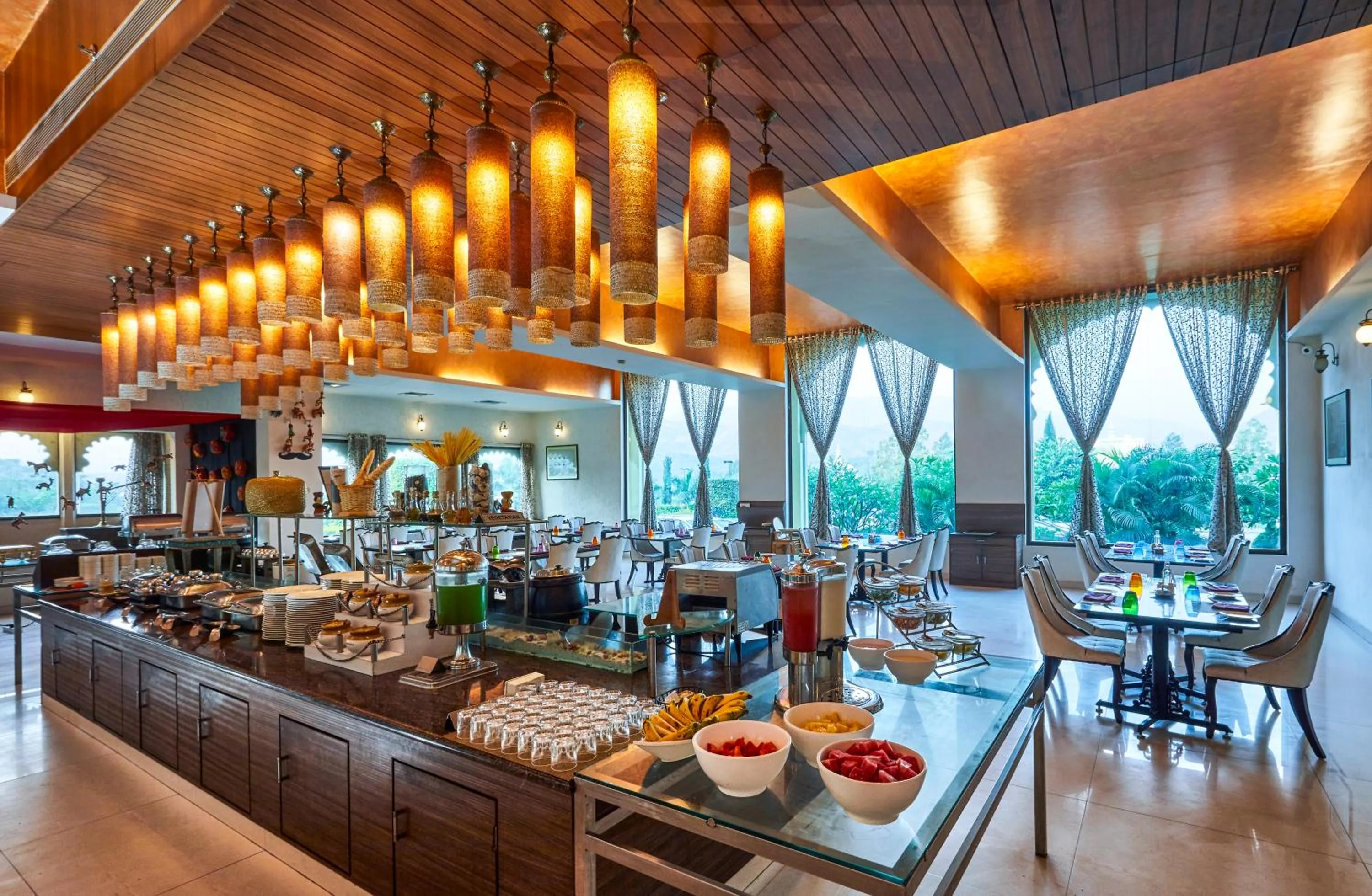 Restaurant/places to eat in Club Mahindra Udaipur