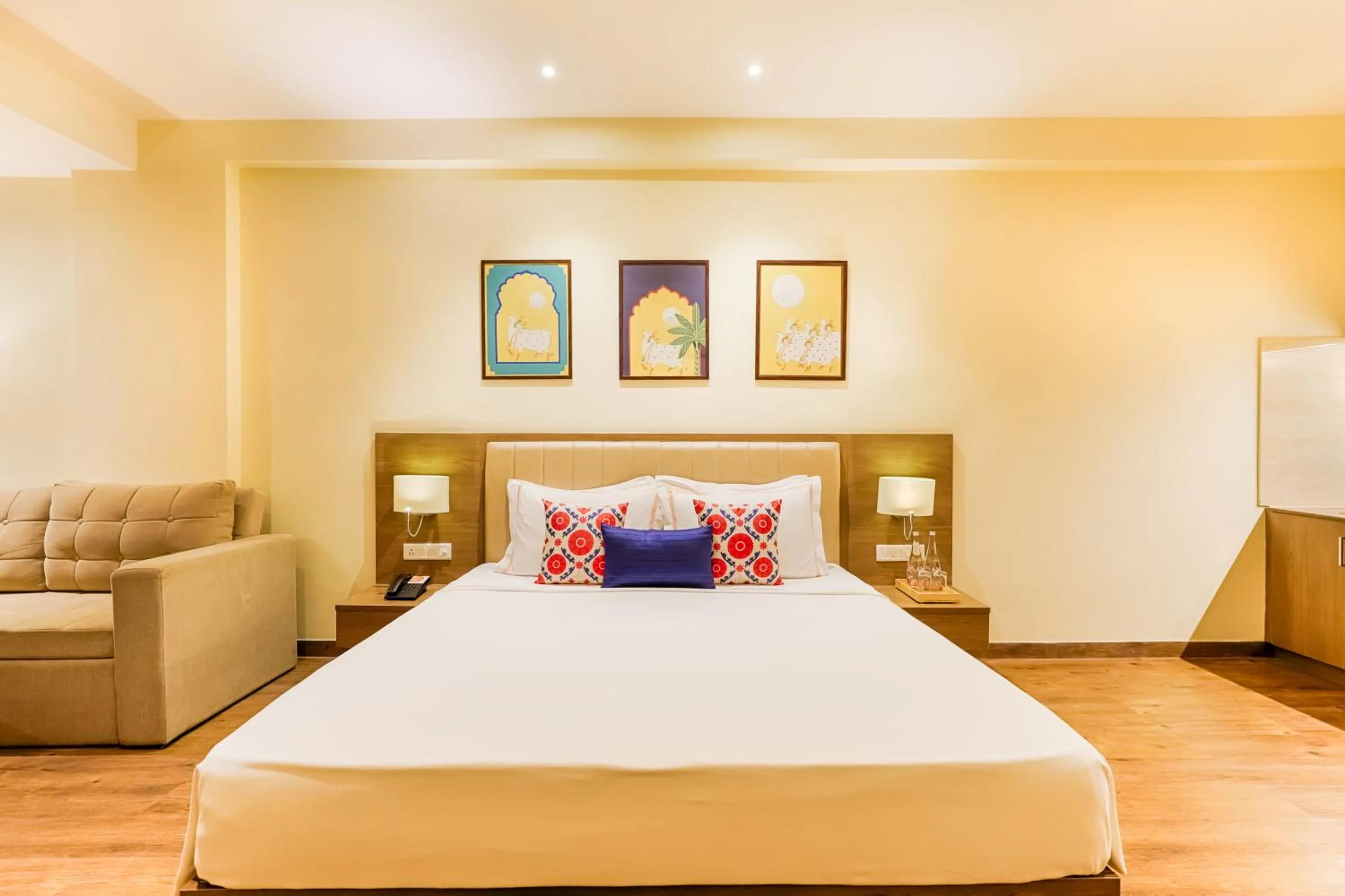 Bedroom, Bed in Club Mahindra Udaipur