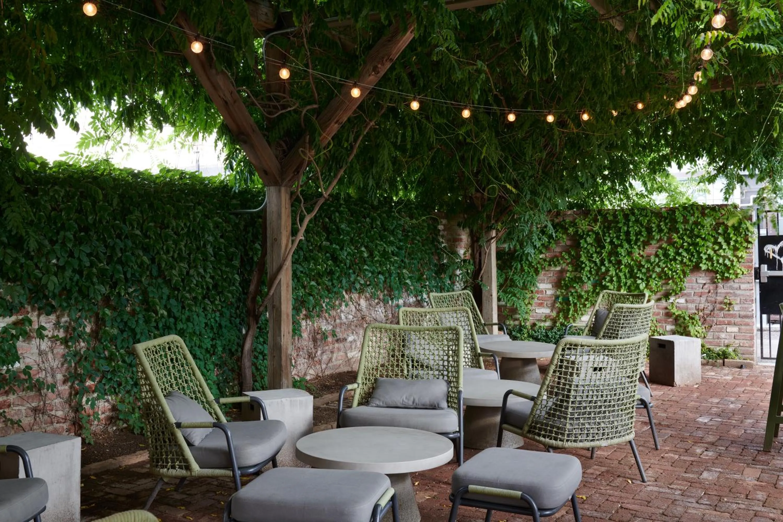 Patio in The Jesse Hotel & Bar