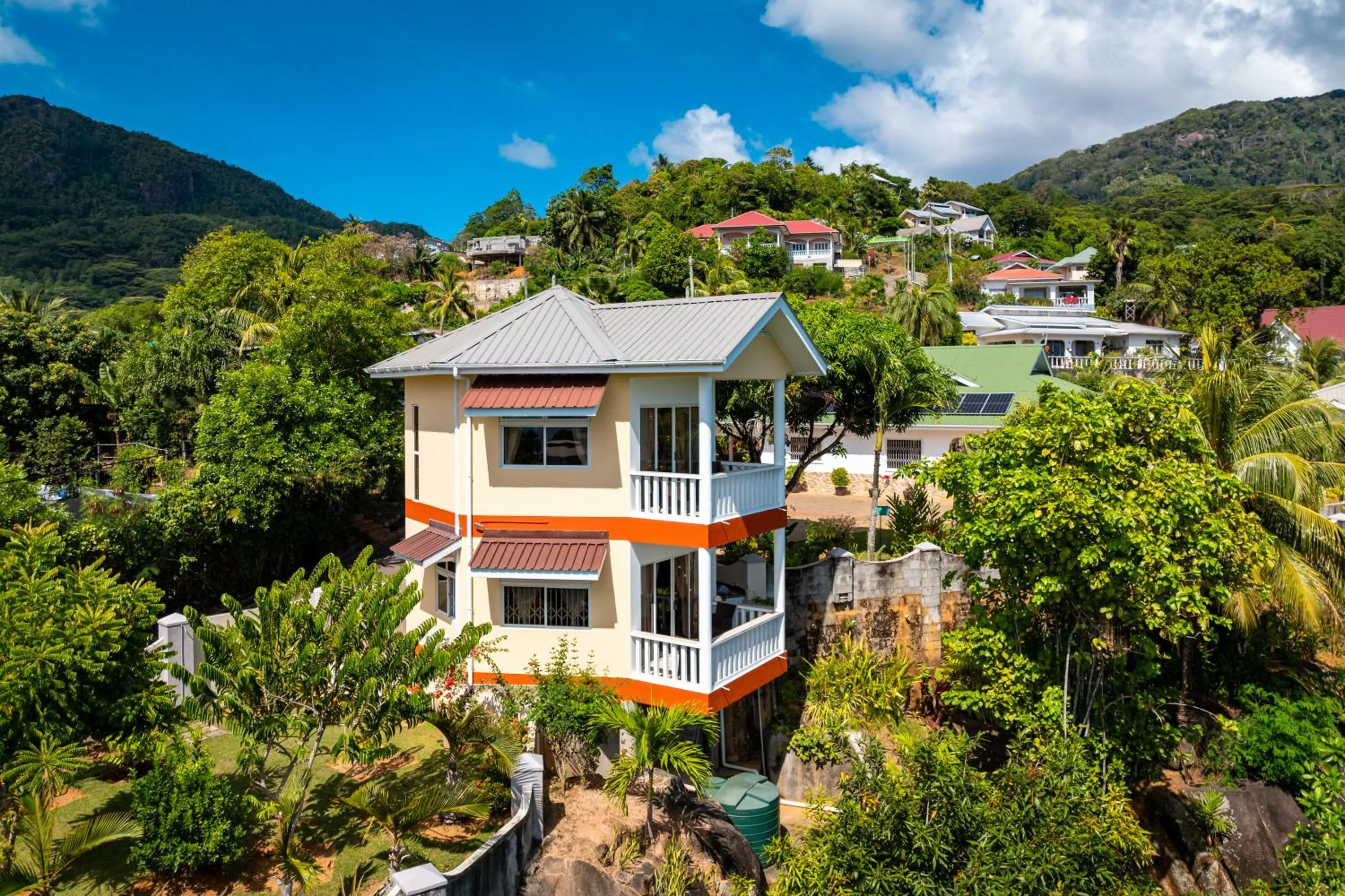 Au Cap Self Catering