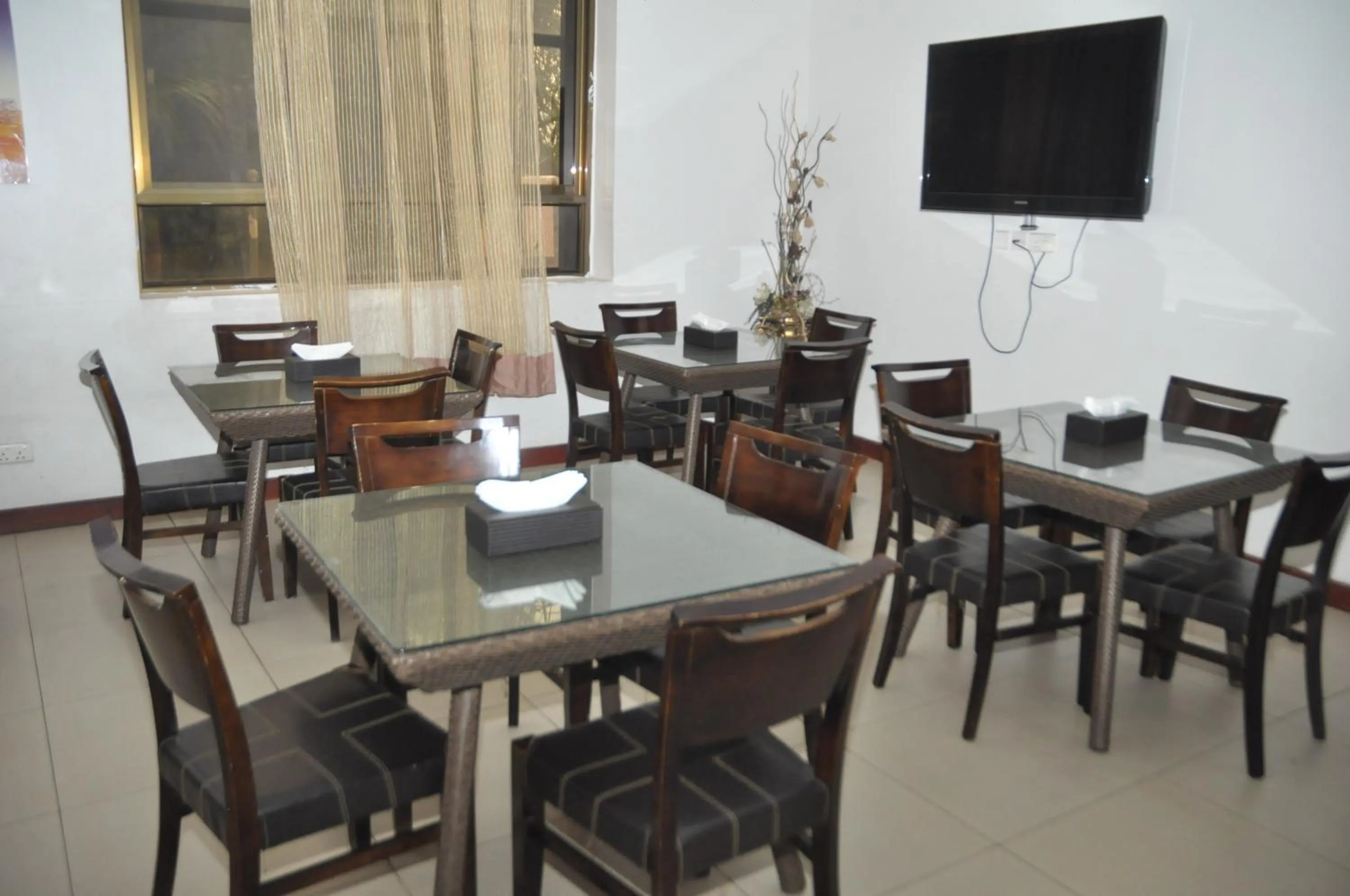 Breakfast in Hotel de Mag (Plaza)