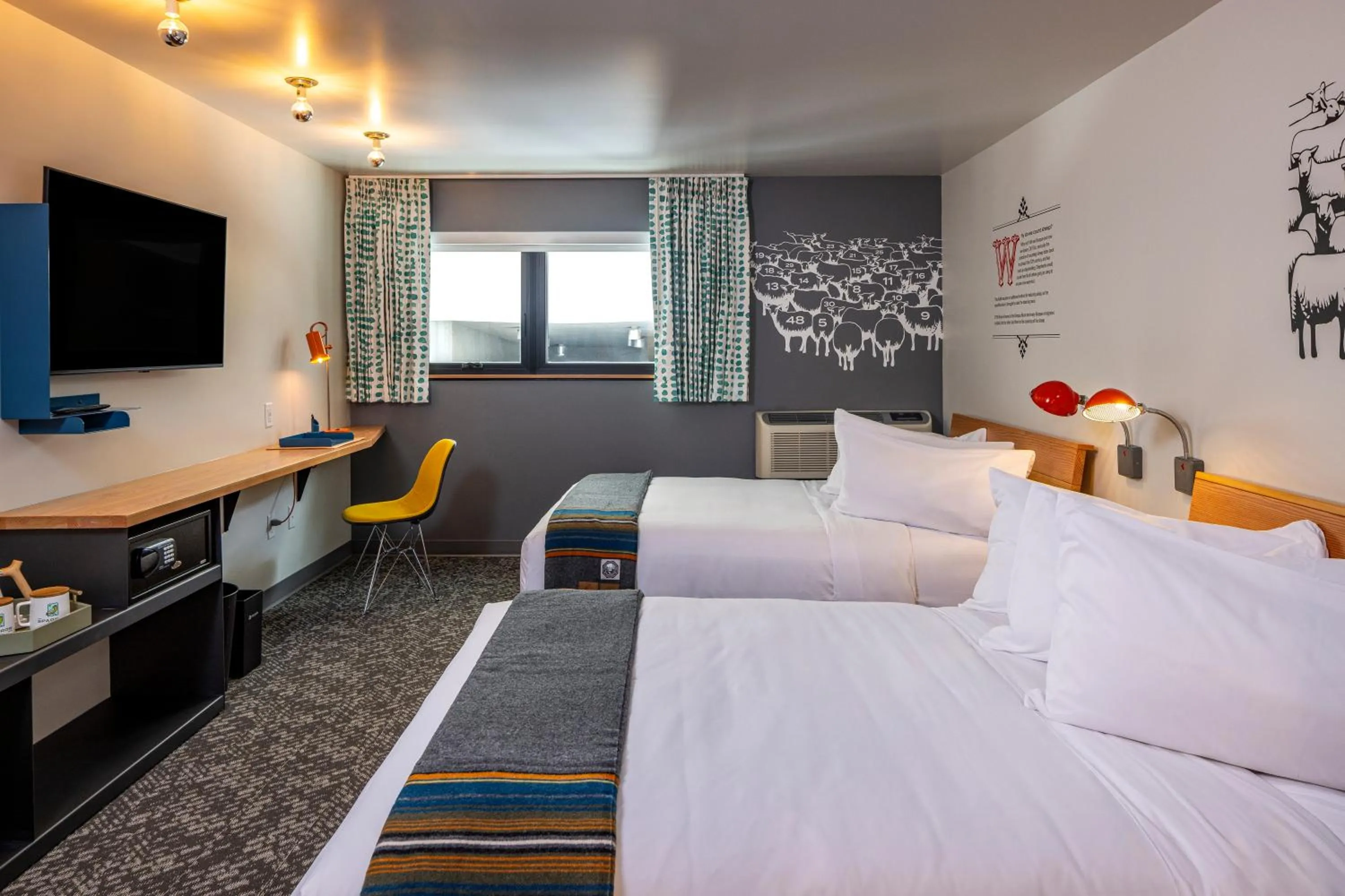 Bedroom, Bed in The SPARROW