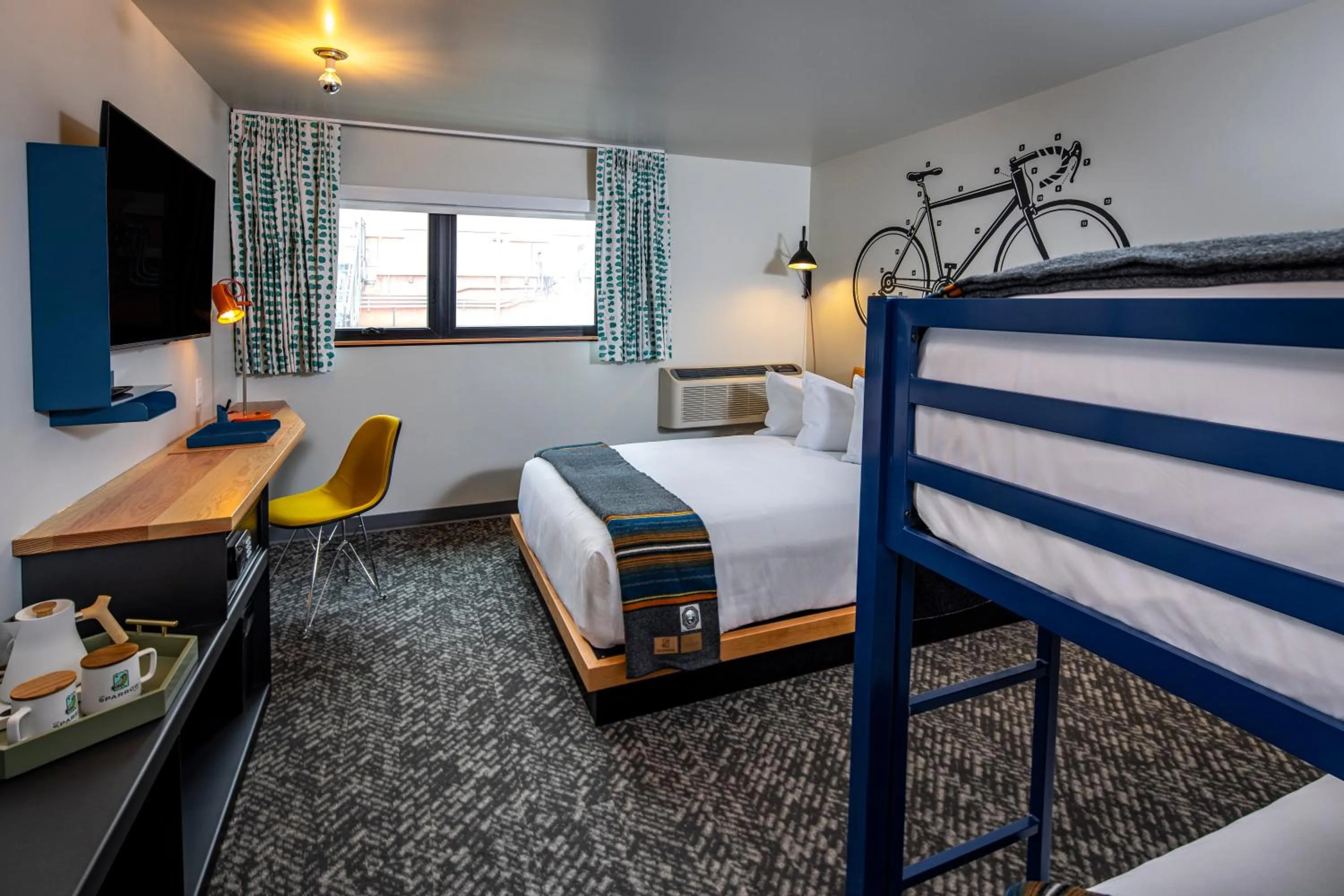 Bedroom, Bed in The SPARROW