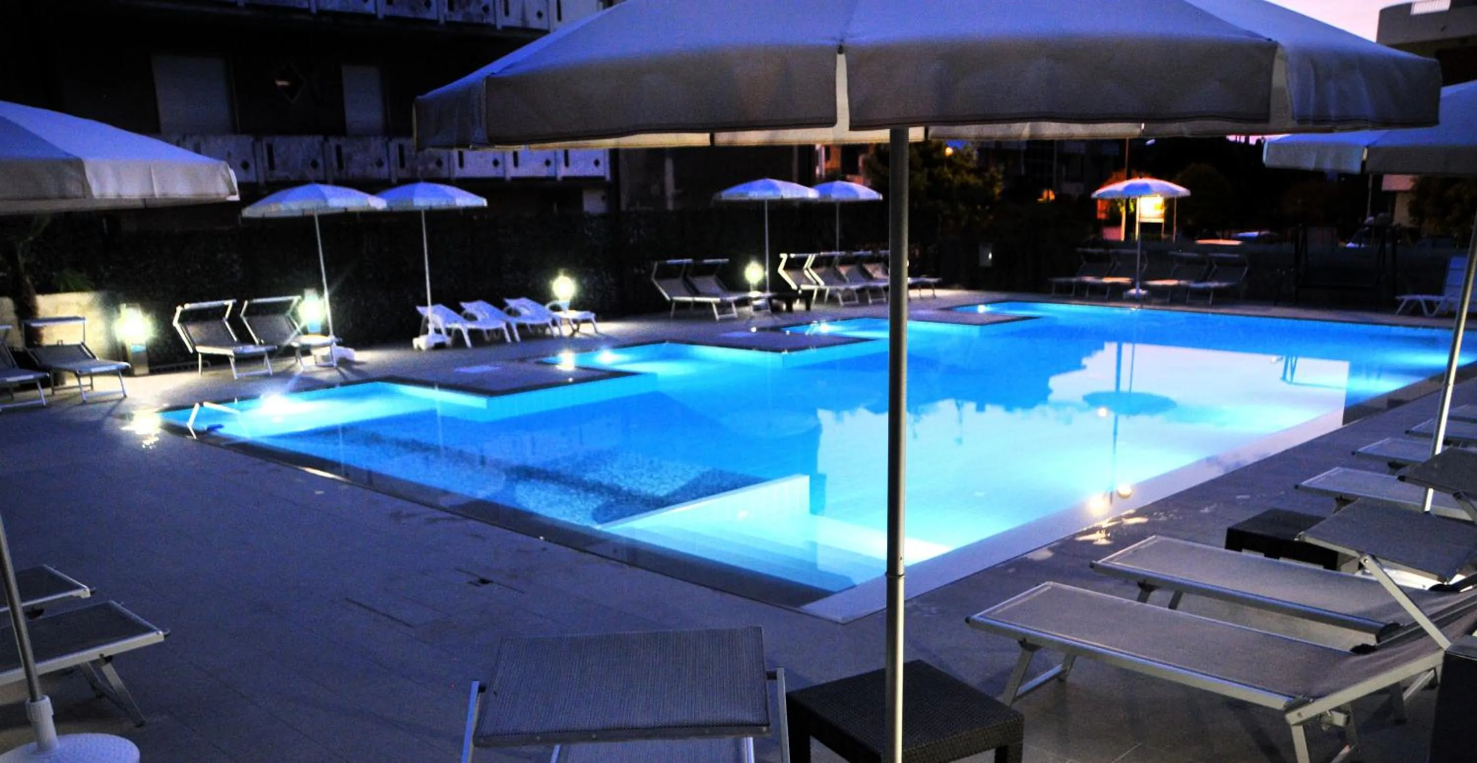 Day in Hotel Gardenia