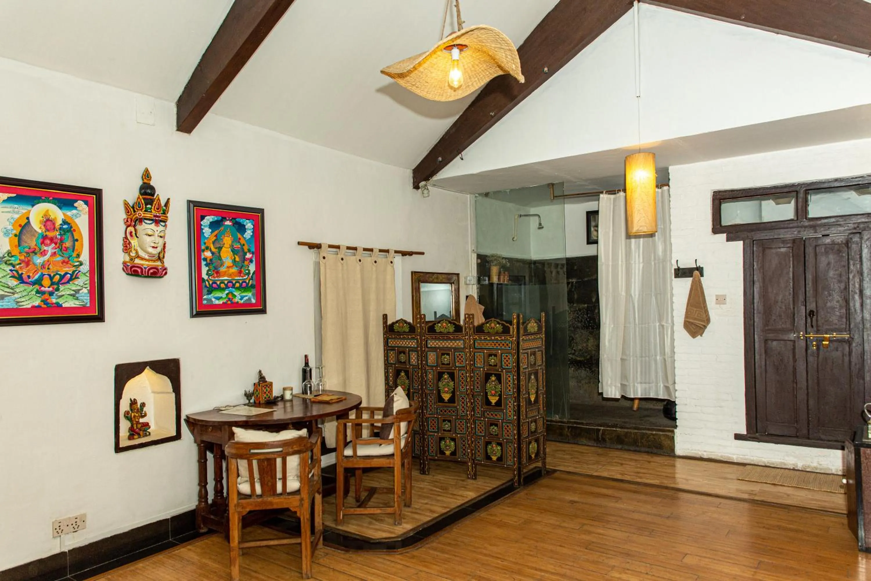 Bathroom in Samsara Apartments by Baber Mahal Revisited