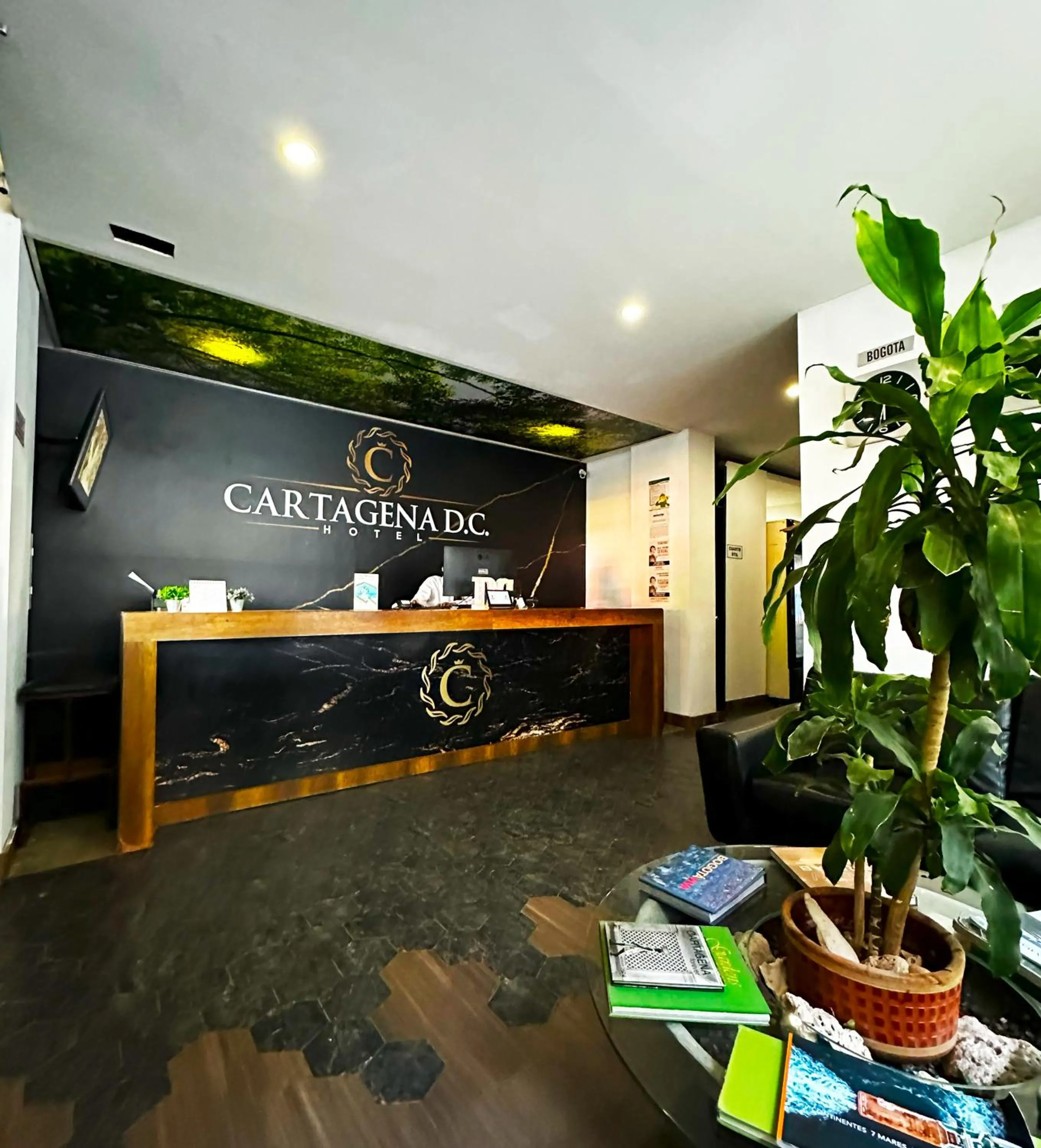 Lobby or reception in Hotel Cartagena DC