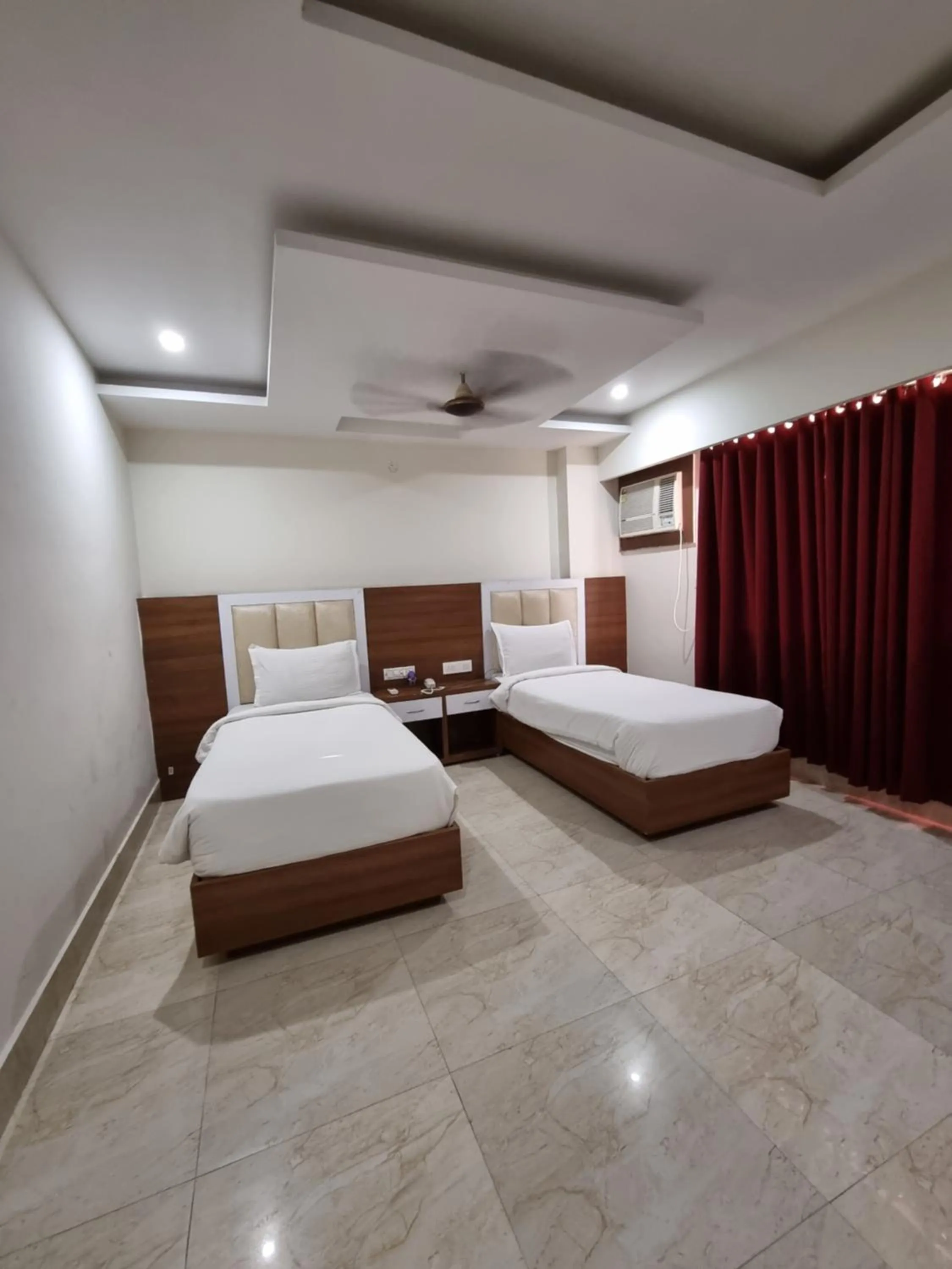 Bed in Hotel Rajmahal Roorkee