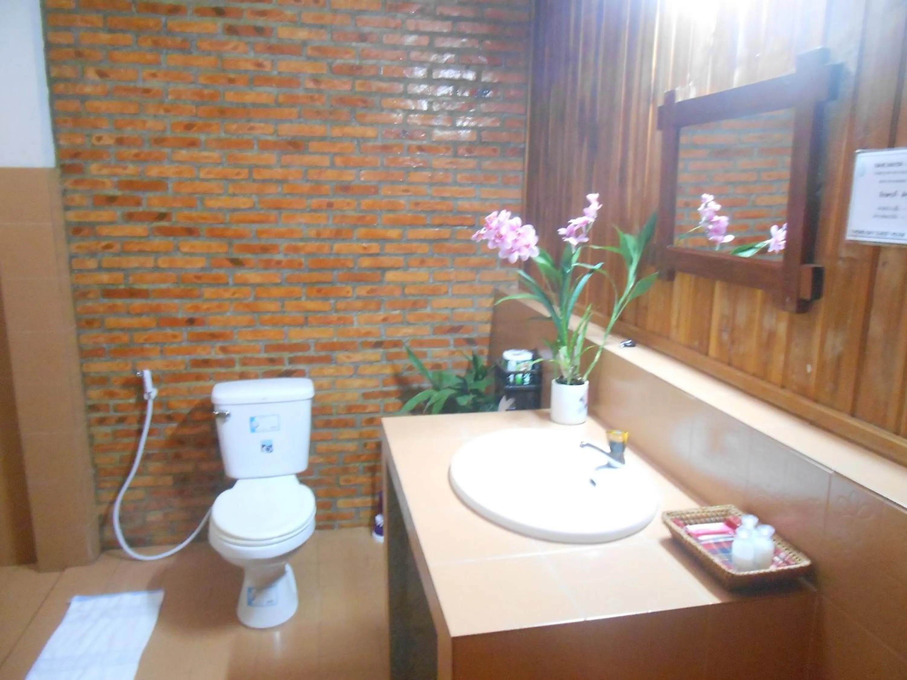 Bathroom in Thongbay Guesthouse