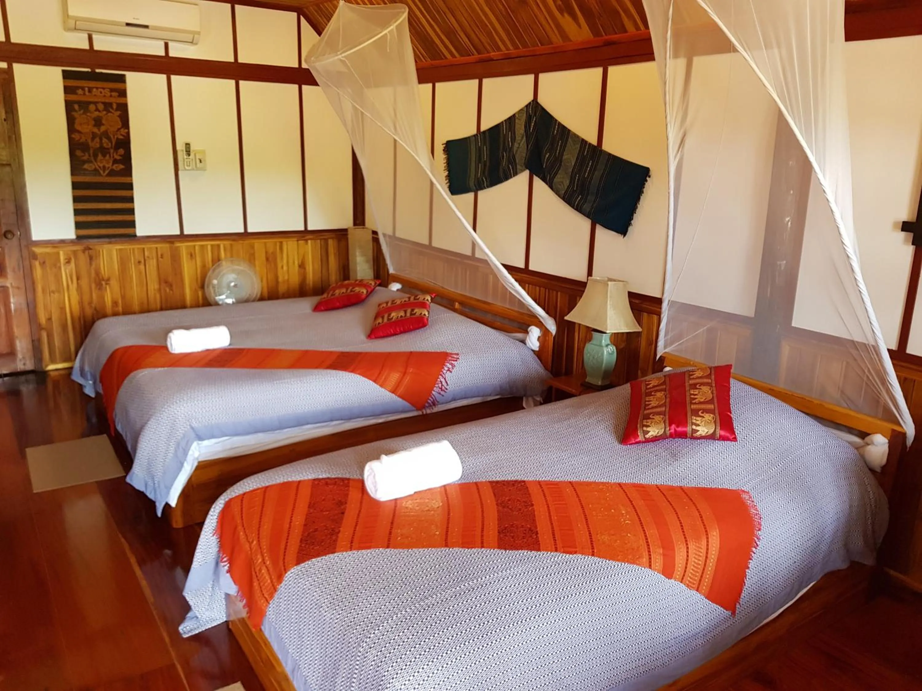 Bedroom, Bed in Thongbay Guesthouse