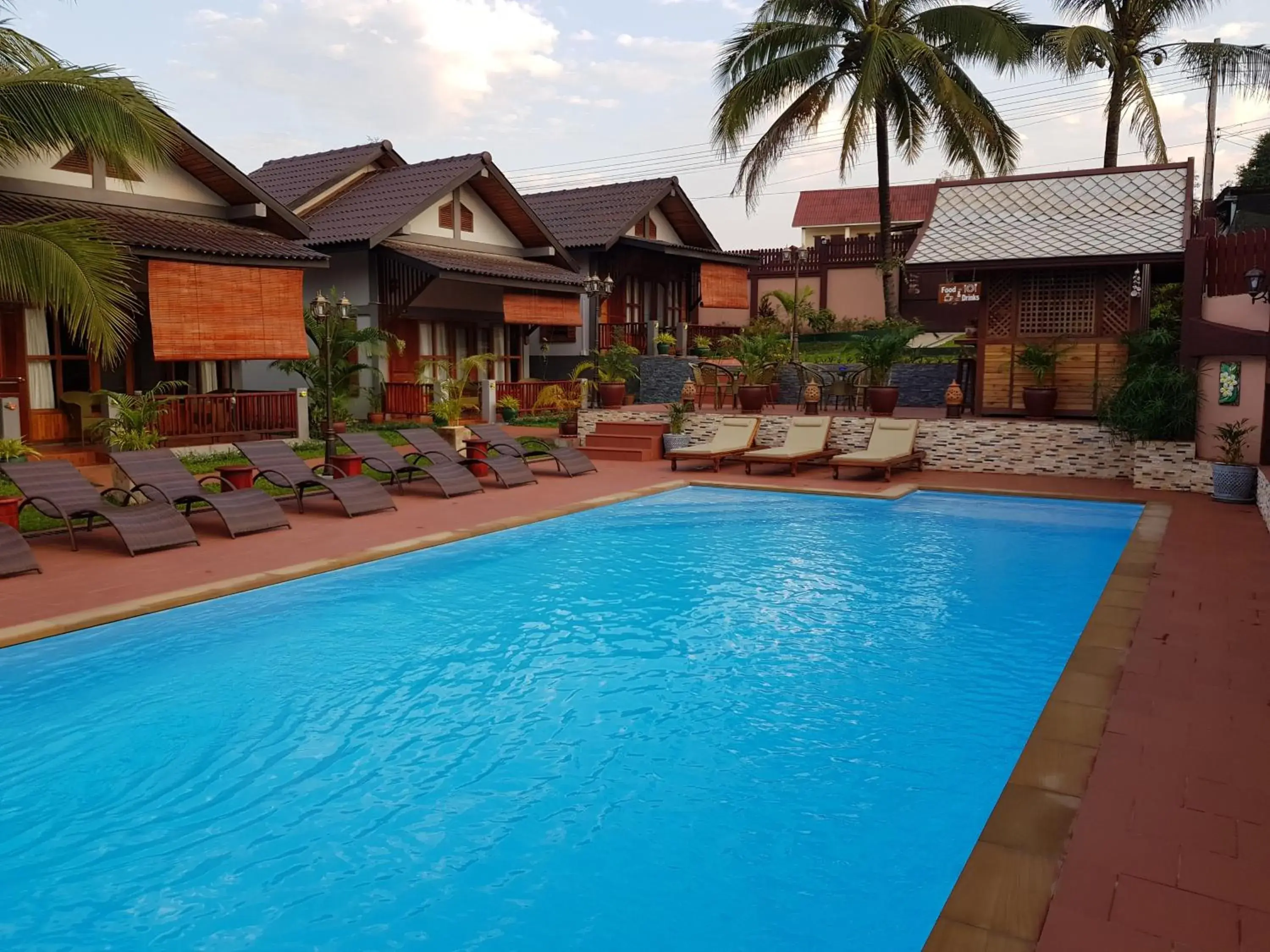 Swimming pool in Thongbay Guesthouse Swimming pool in Thongbay Guesthouse