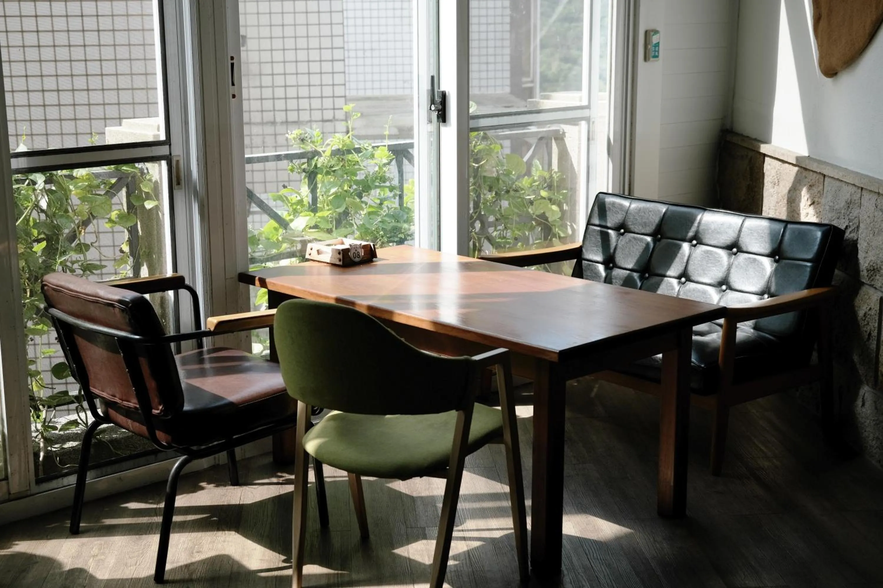 Restaurant/places to eat in LIDO FORESTRY SPA RESORT