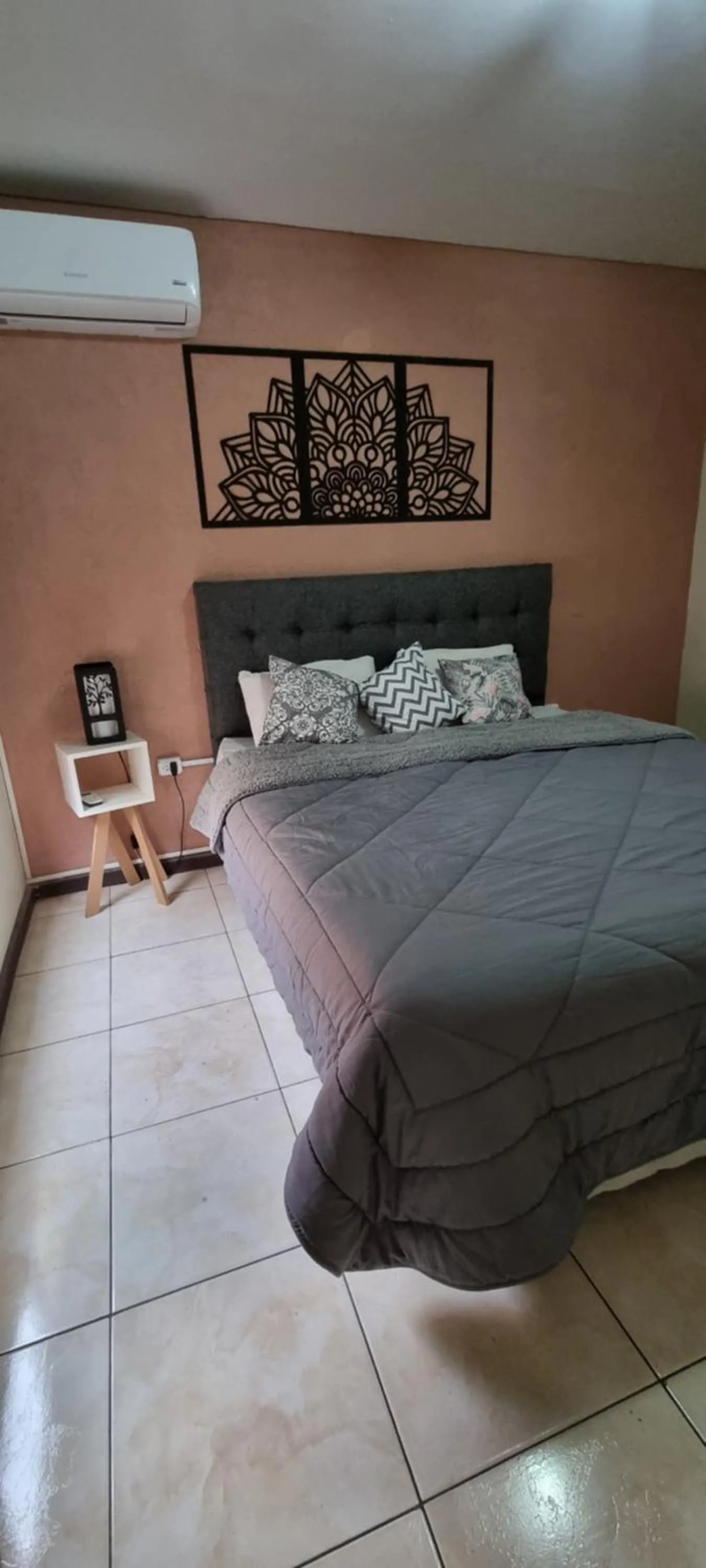 Bedroom, Bed in Apex Apart