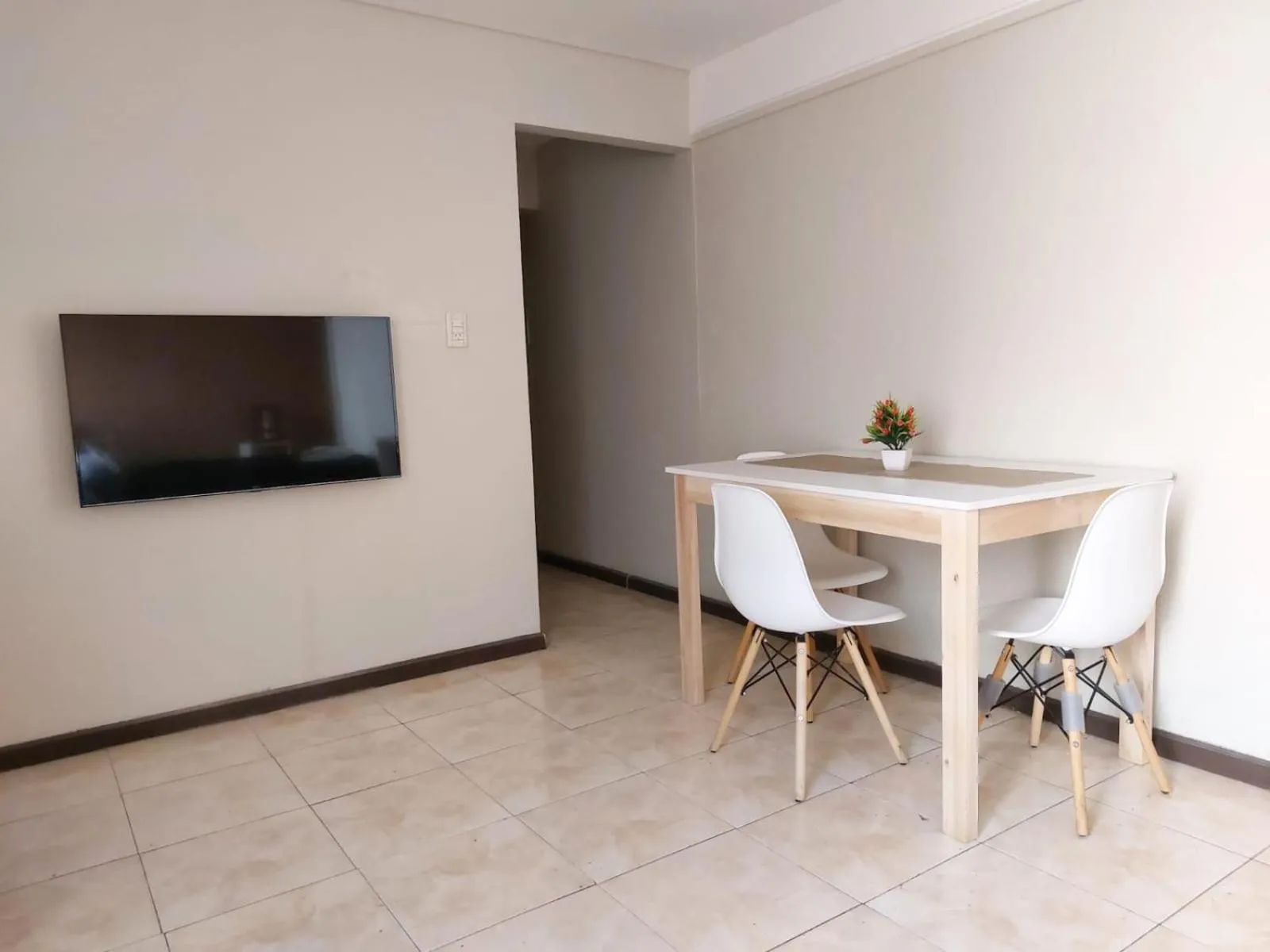 TV and multimedia in Apex Apart