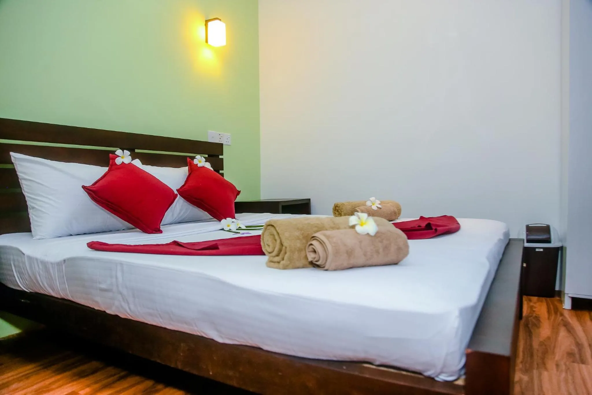 Deluxe Double Room - single occupancy in Anchorage Mirissa