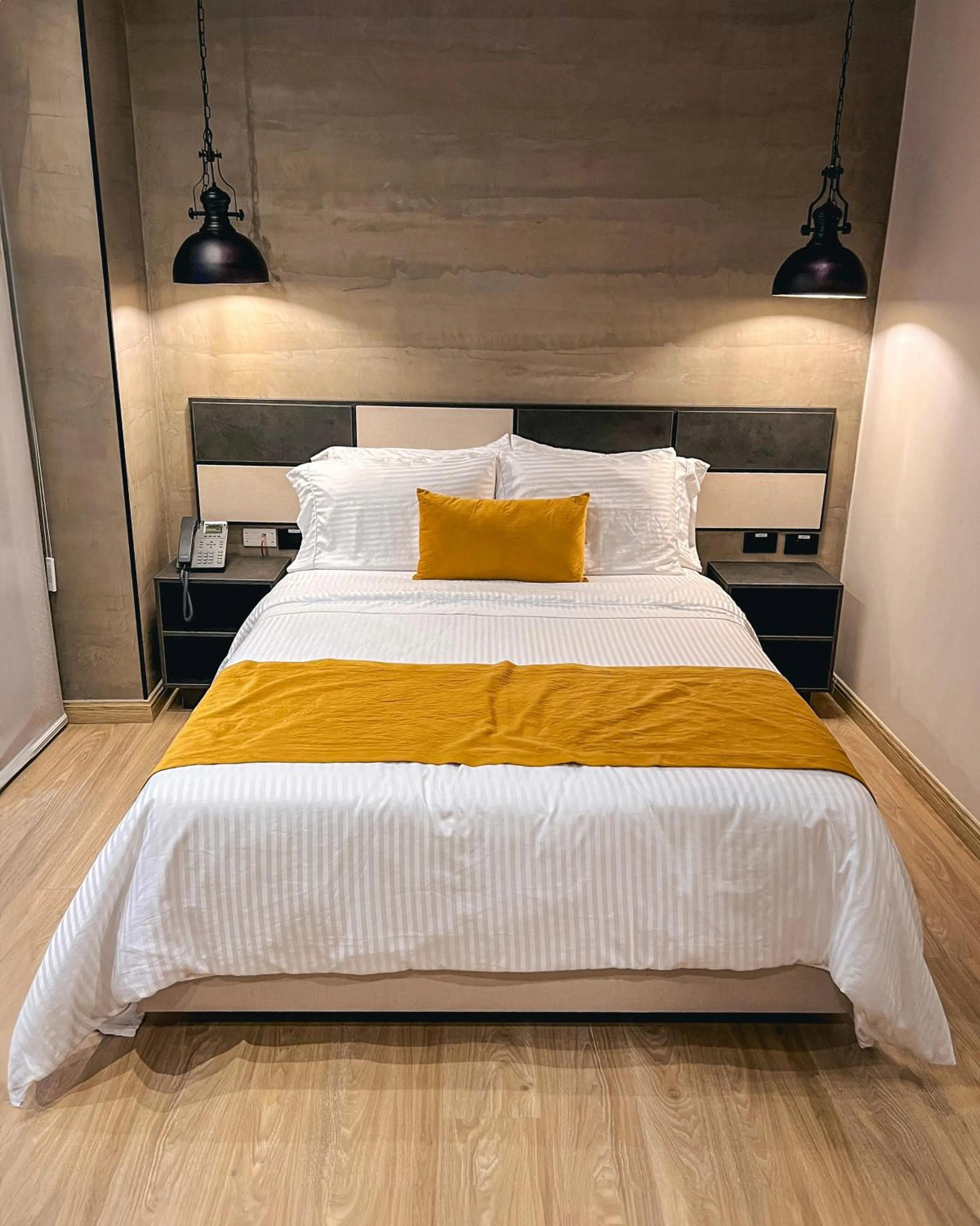 Bed in Balmoral Plaza Hotel