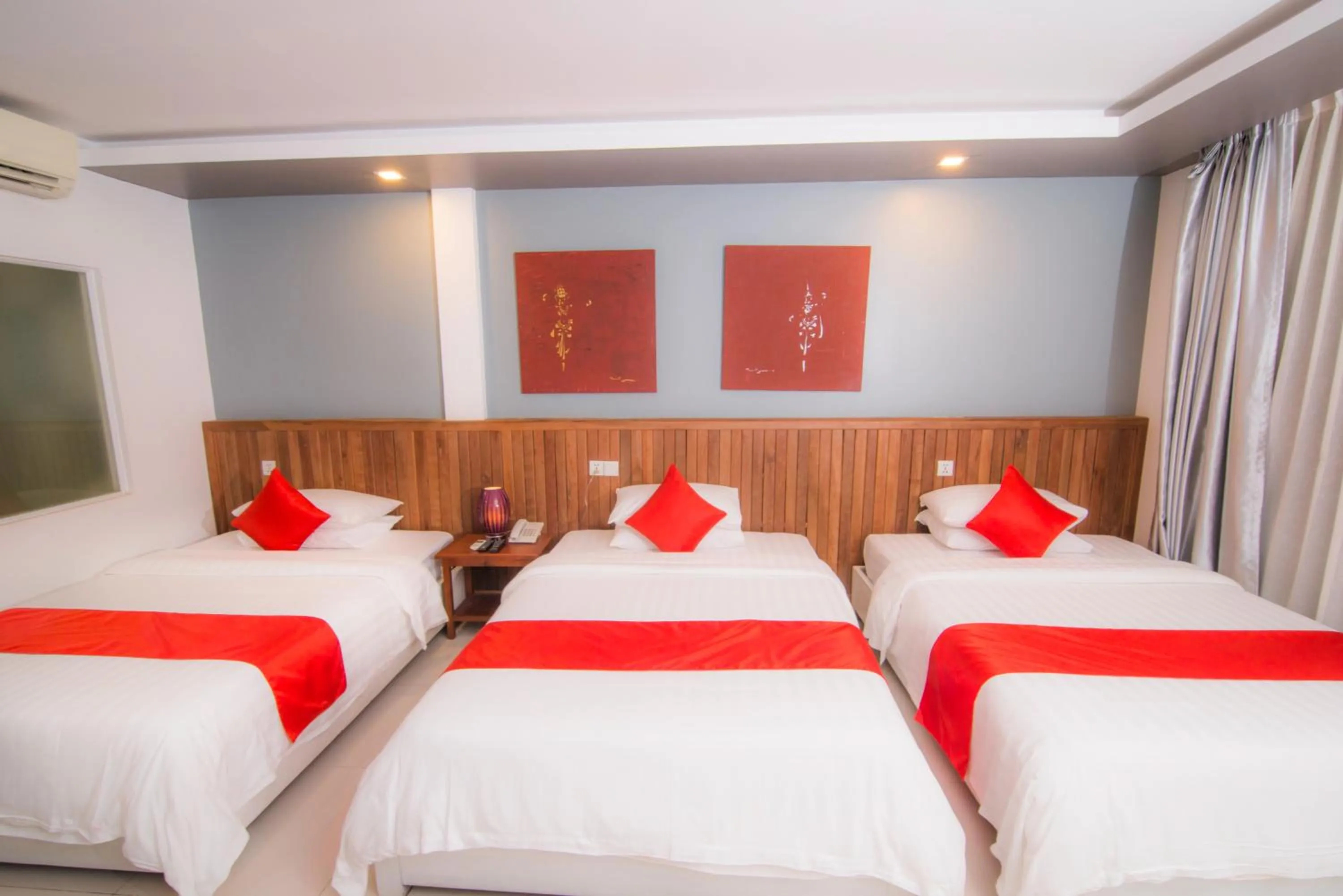 Bed in Angkor Sweet Night Hotel