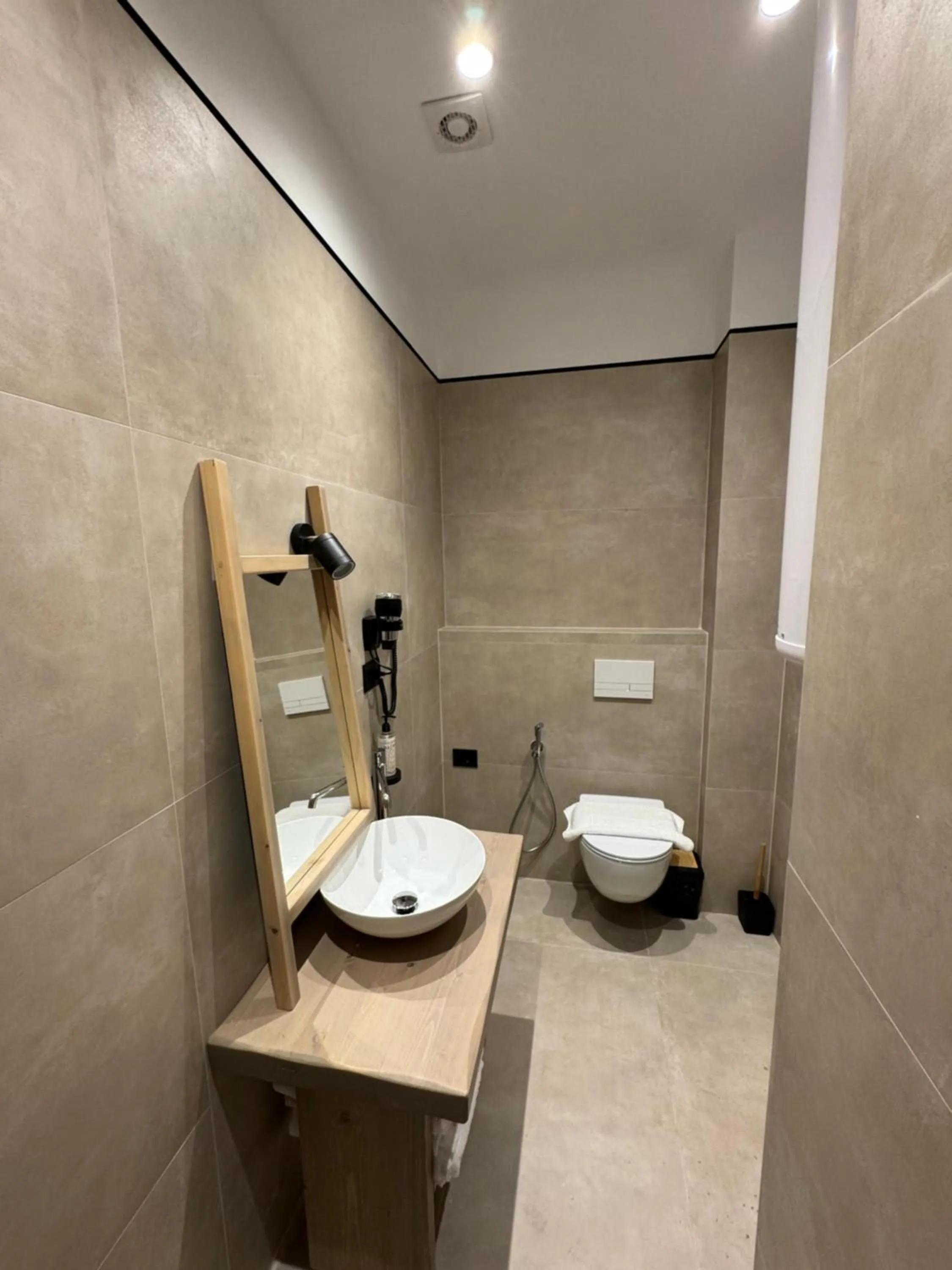 Shower in Faces & Places Boutique Hotel