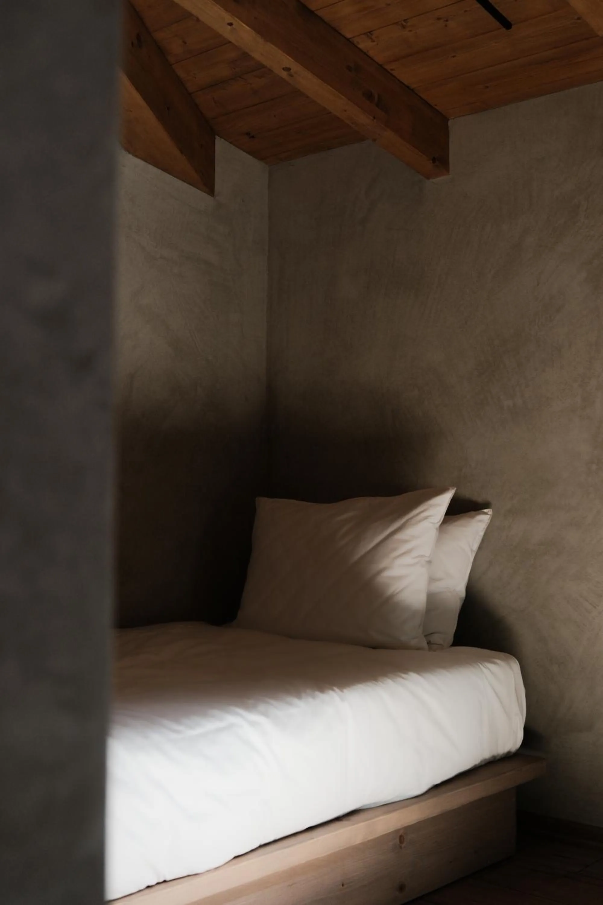 Bed in Faces & Places Boutique Hotel