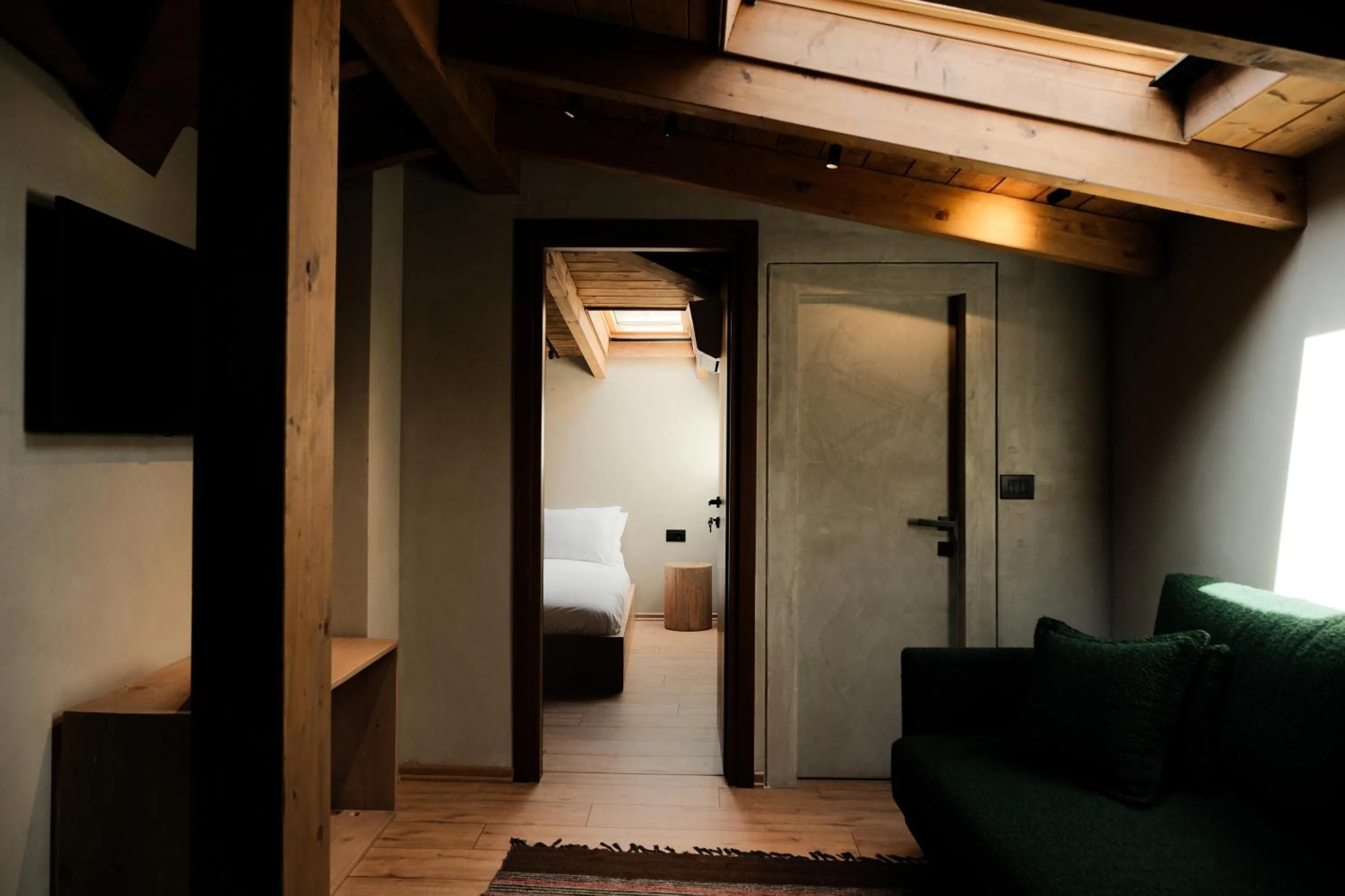 Faces & Places Boutique Hotel