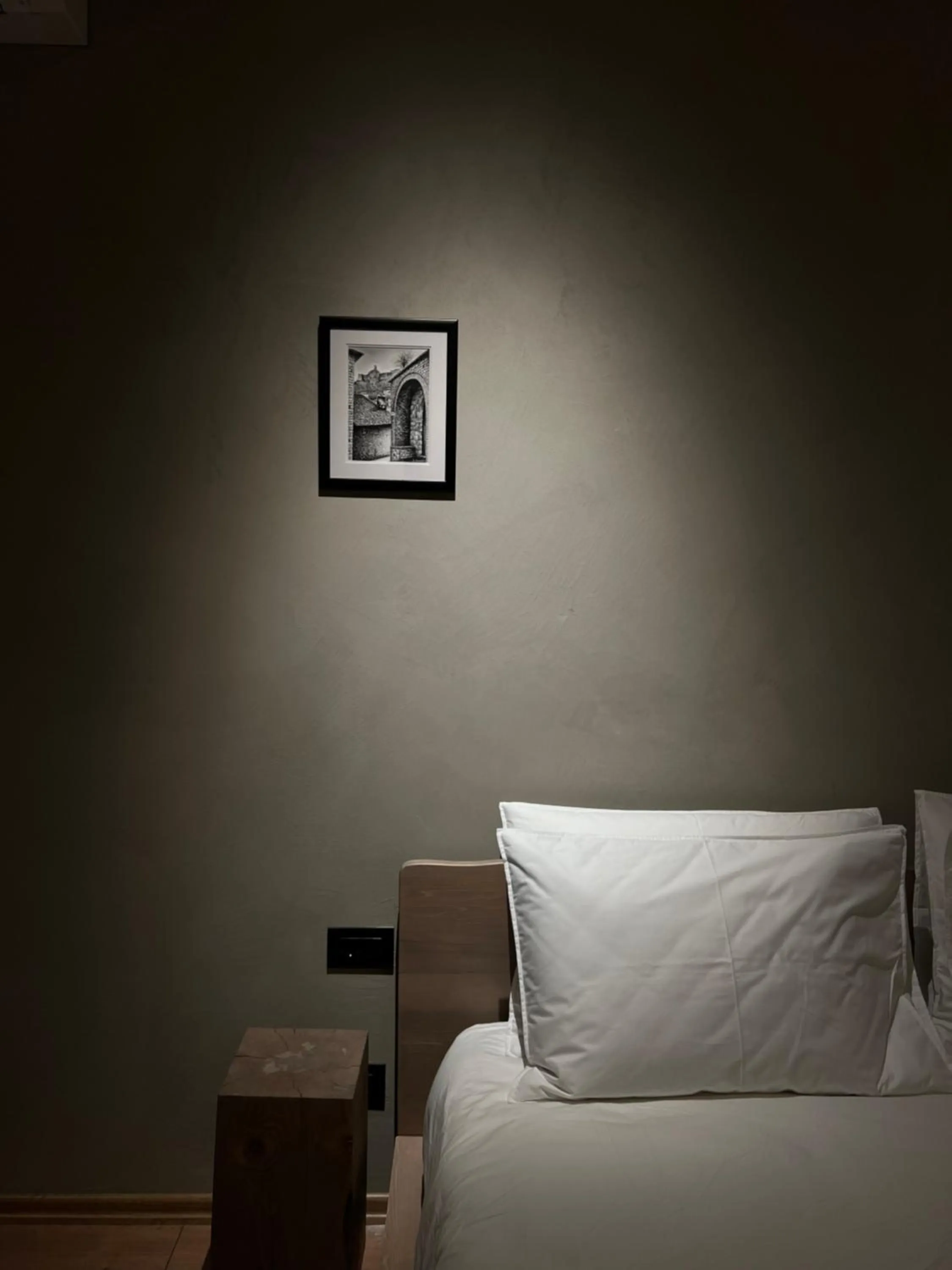Bed in Faces & Places Boutique Hotel