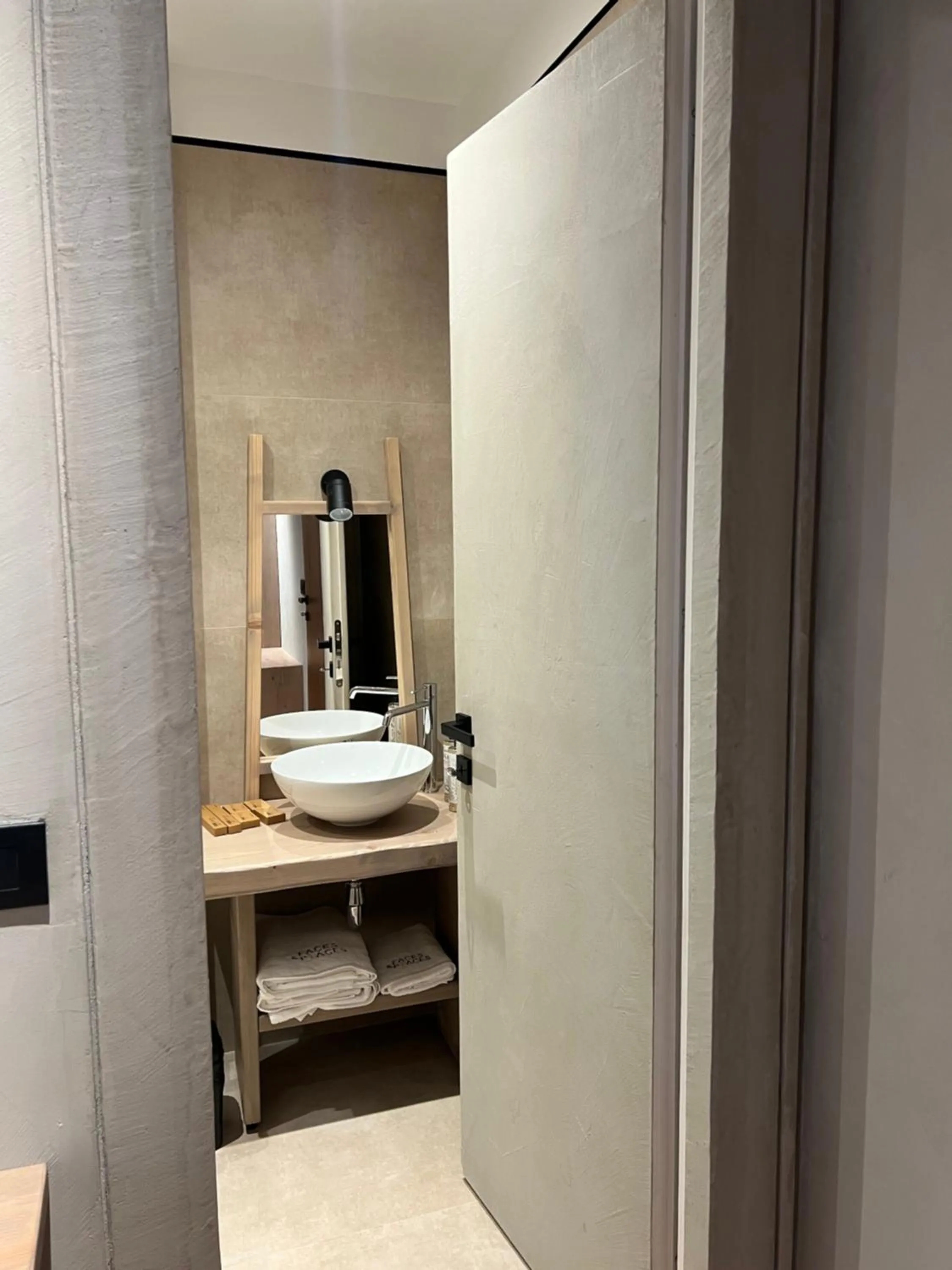 Bathroom in Faces & Places Boutique Hotel