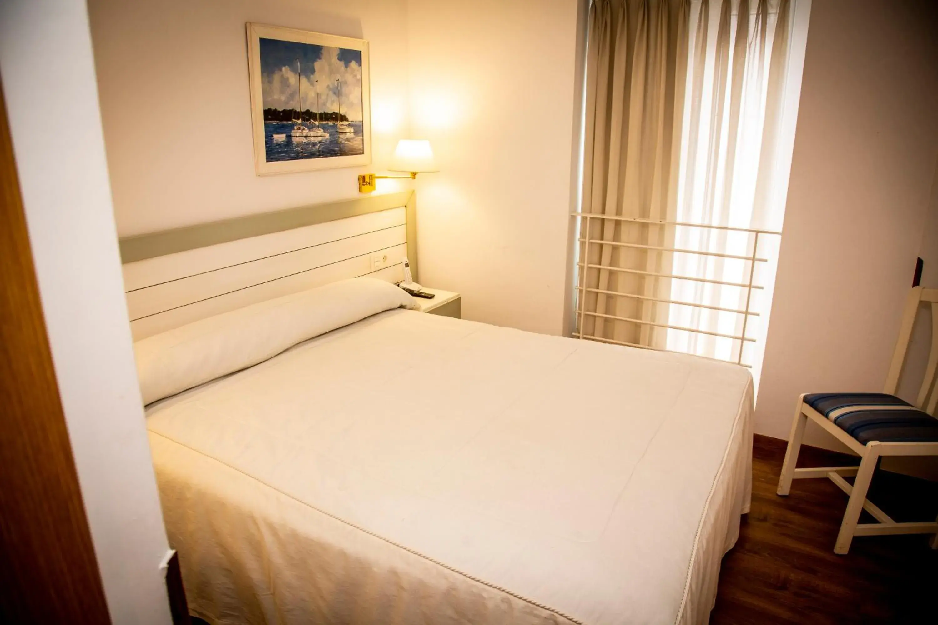 Double Room in H Isabel - Suárez Inclán 38 Double Room in H Isabel - Suárez Inclán 38