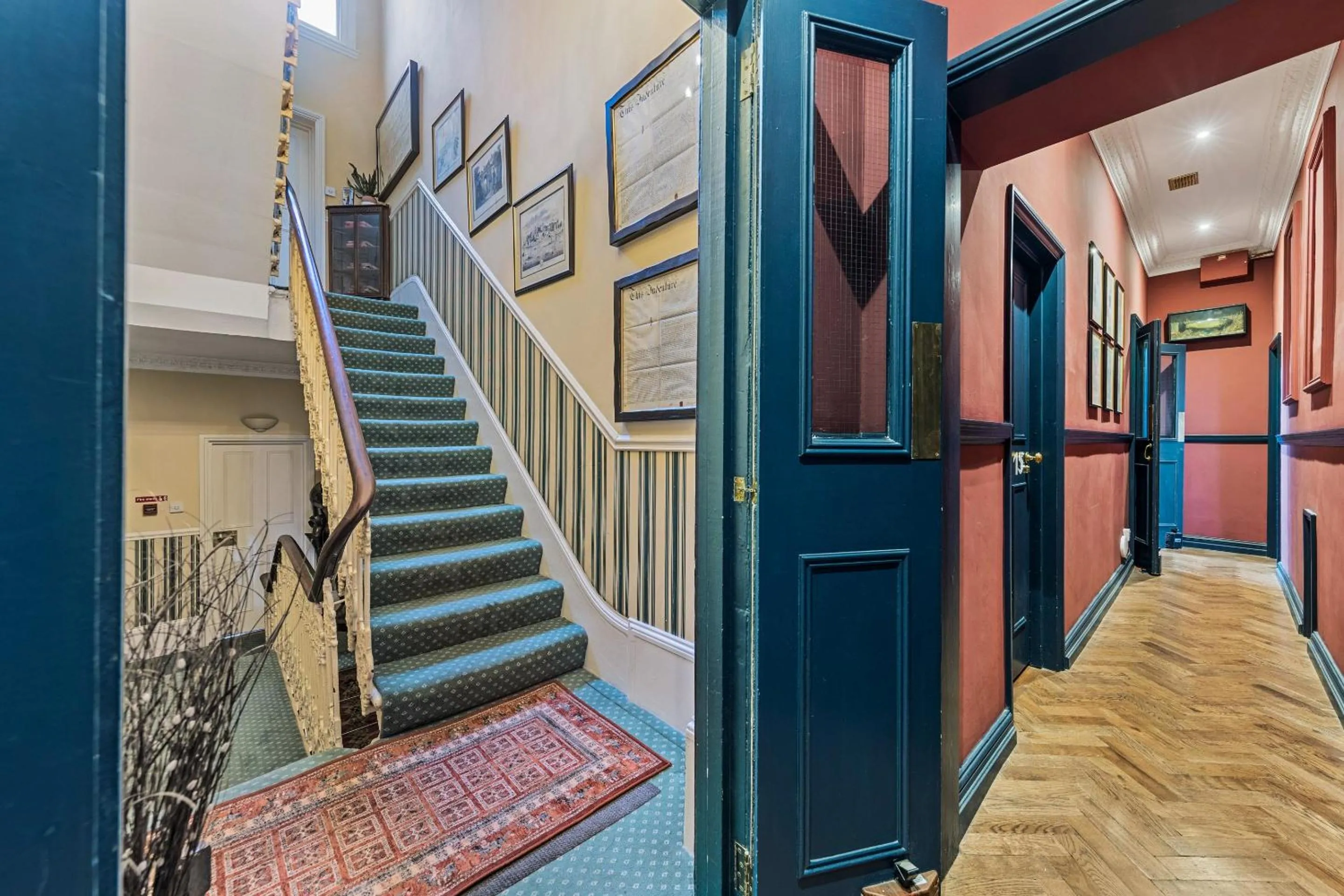 Other in Vancouver Hotel and Studios