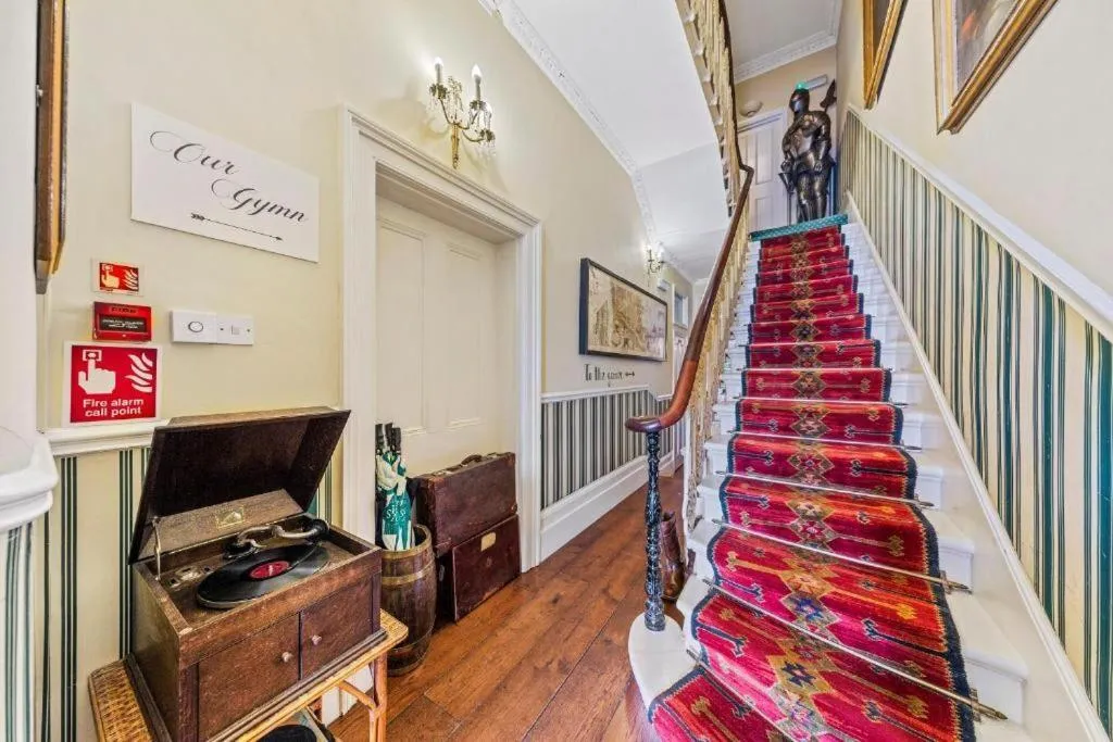 Other in Vancouver Hotel and Studios