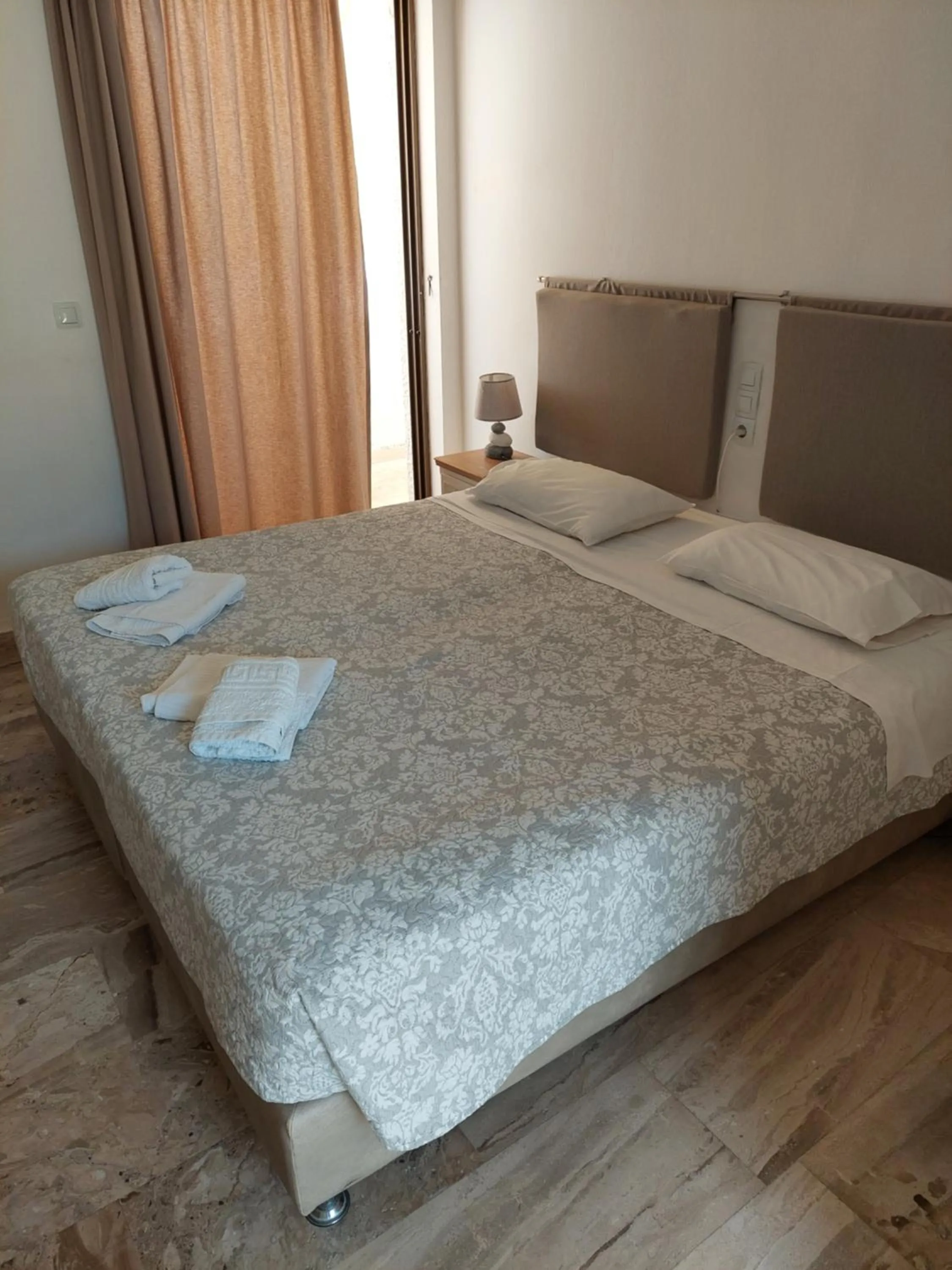 Golden Star Praxitelous