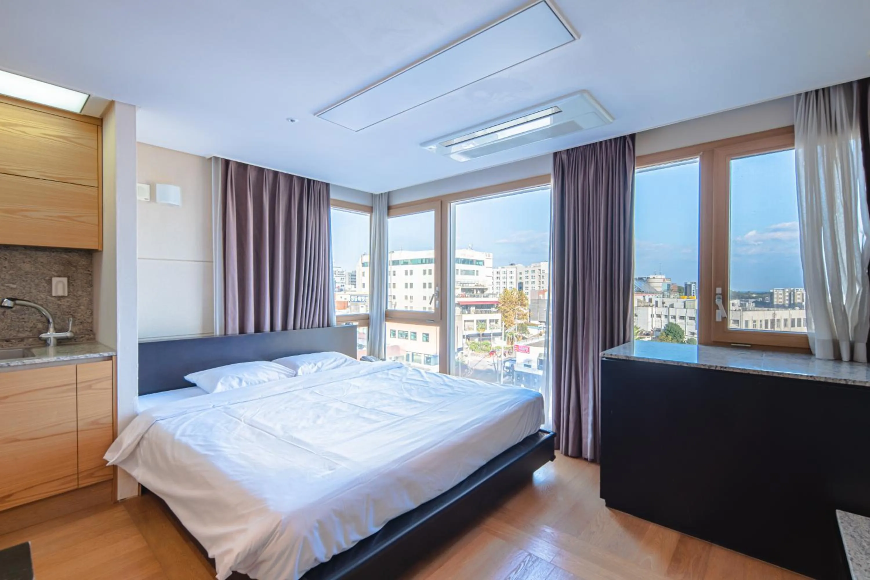 From H Oceanpalace Hotel Jeju