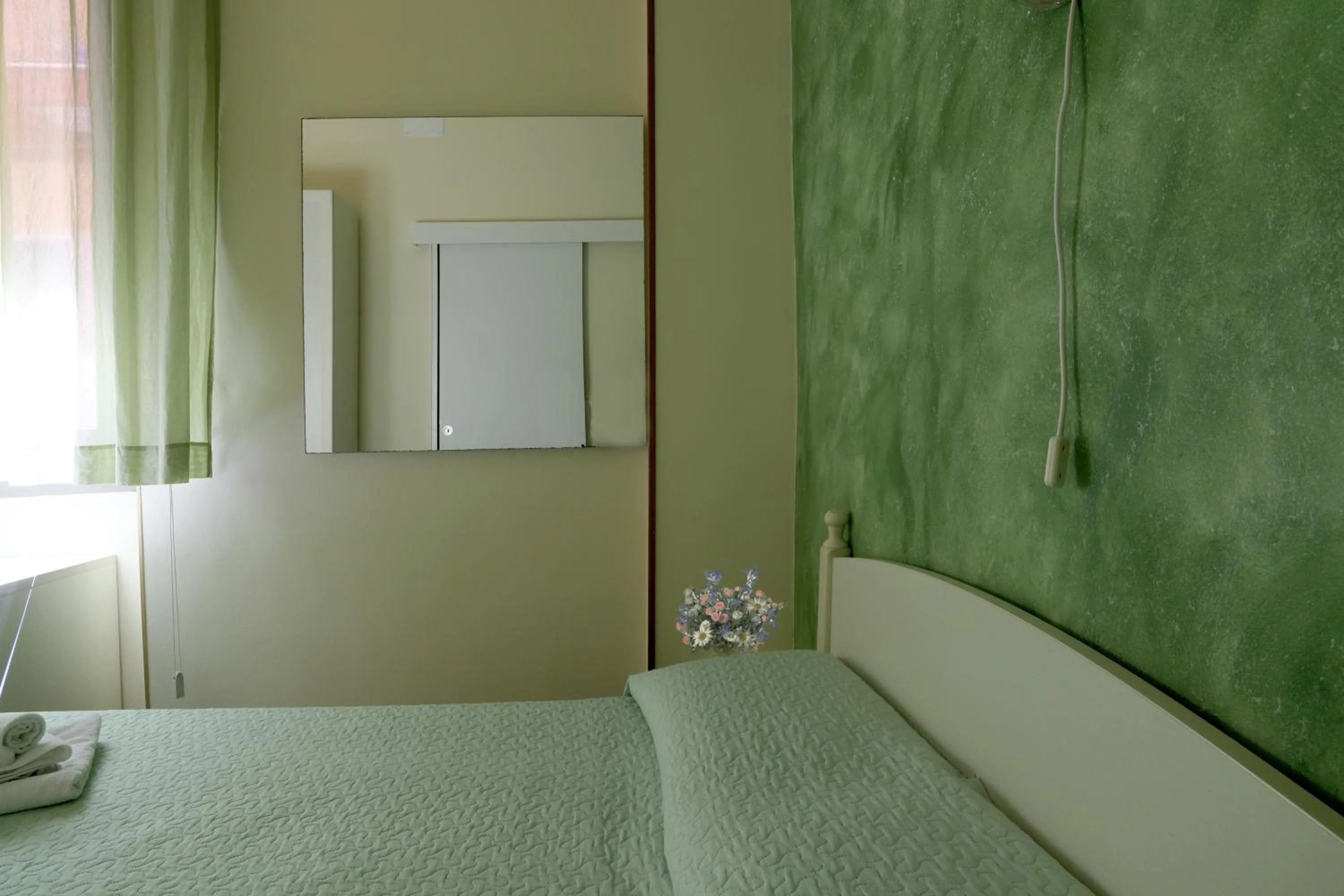 Bedroom, Bed in Night & Day