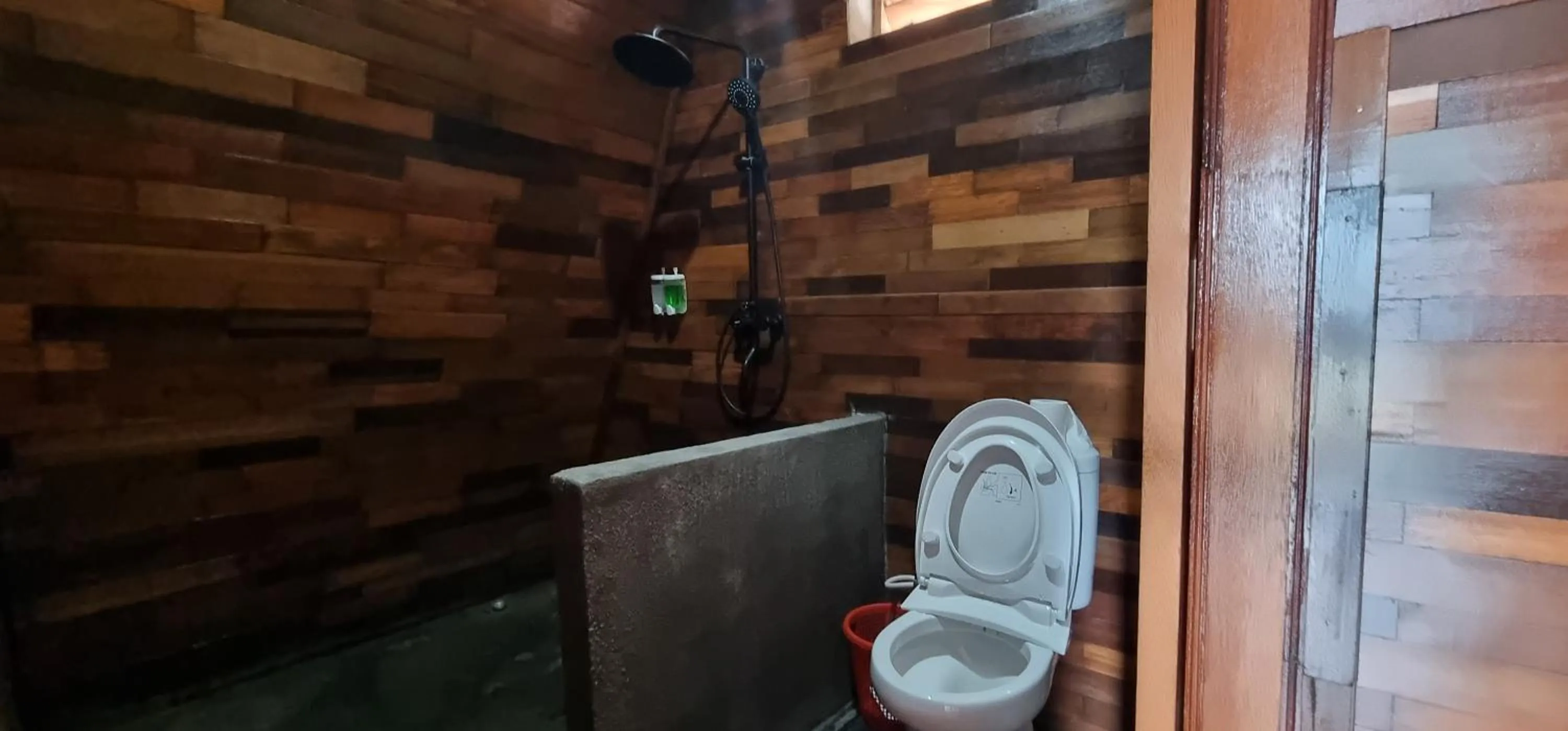 Bathroom in Umah Nanda Kintamani