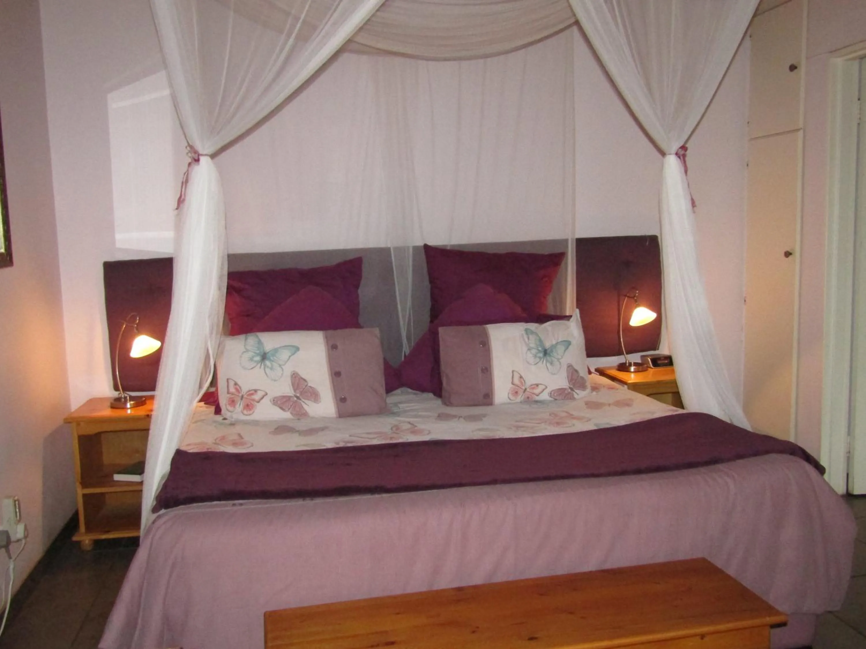 Bed in Stone Hill
