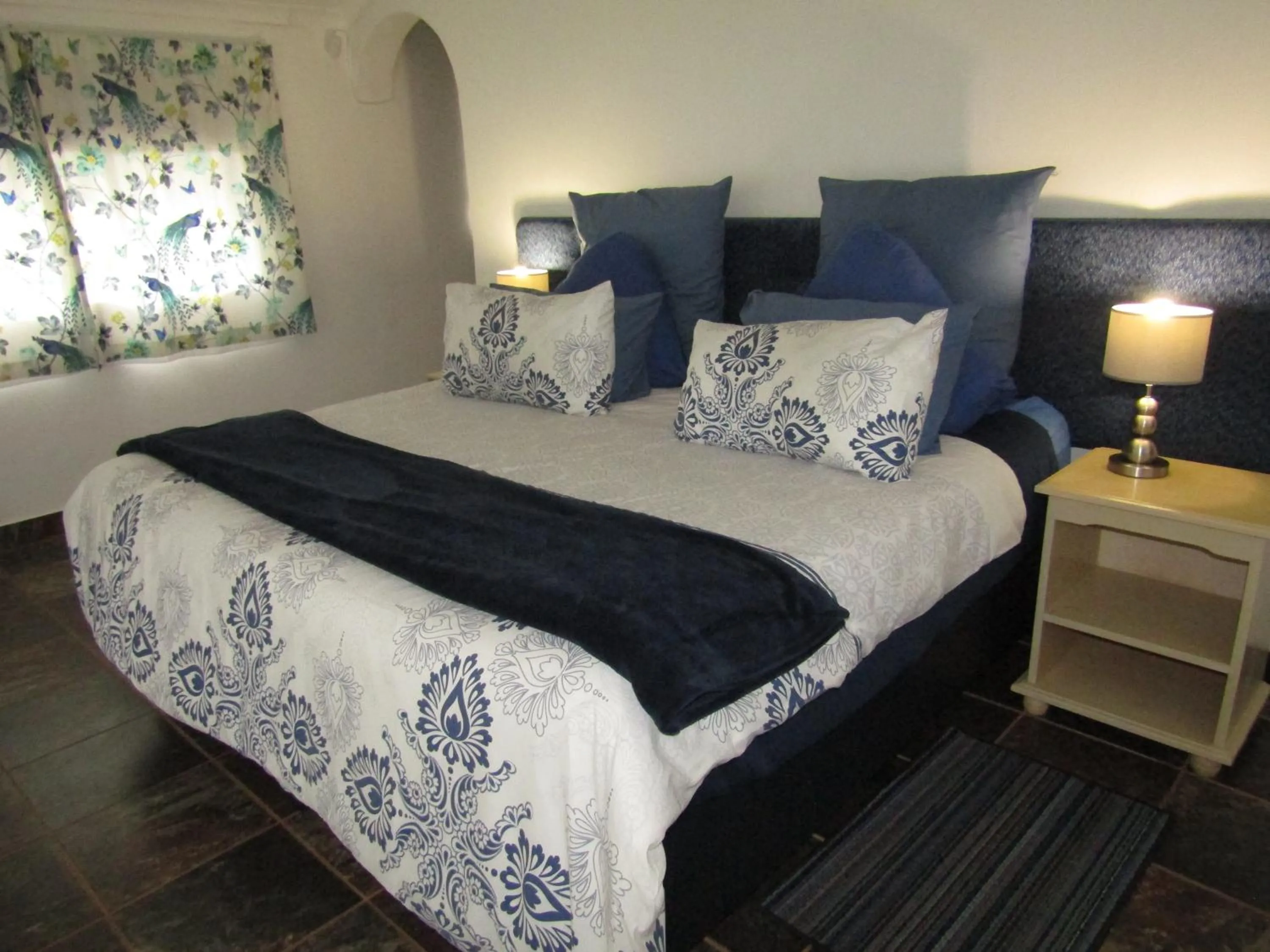Bed in Stone Hill