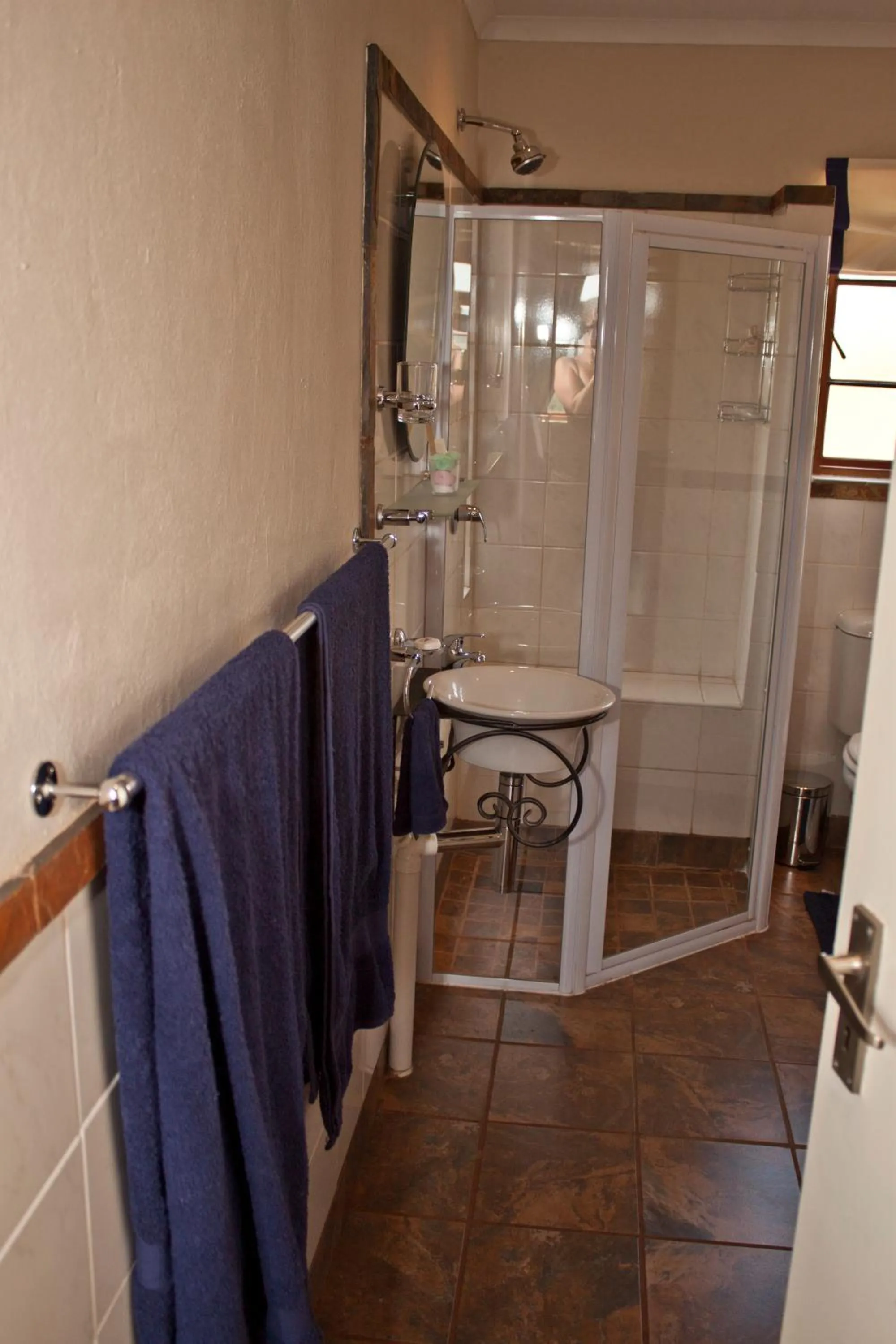 Shower in Stone Hill