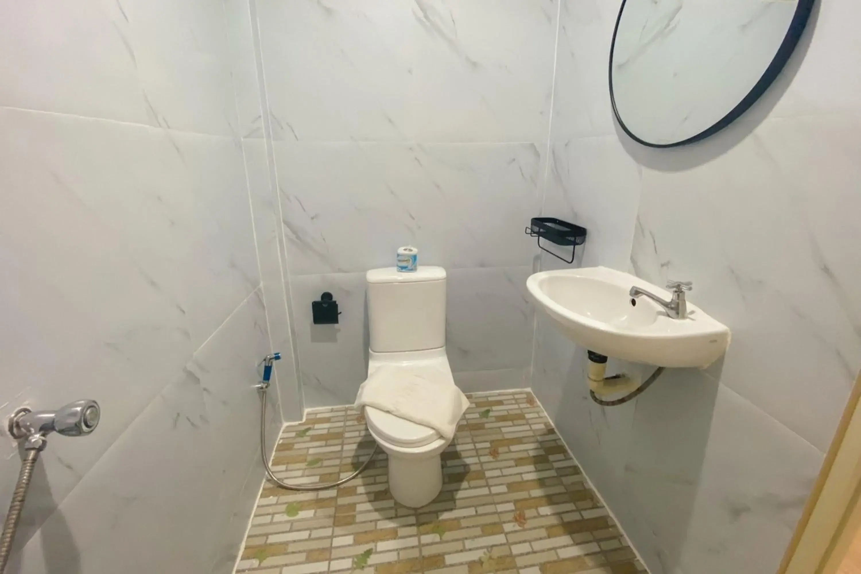 Bathroom in House No.2 Village Bathroom in House No.2 Village