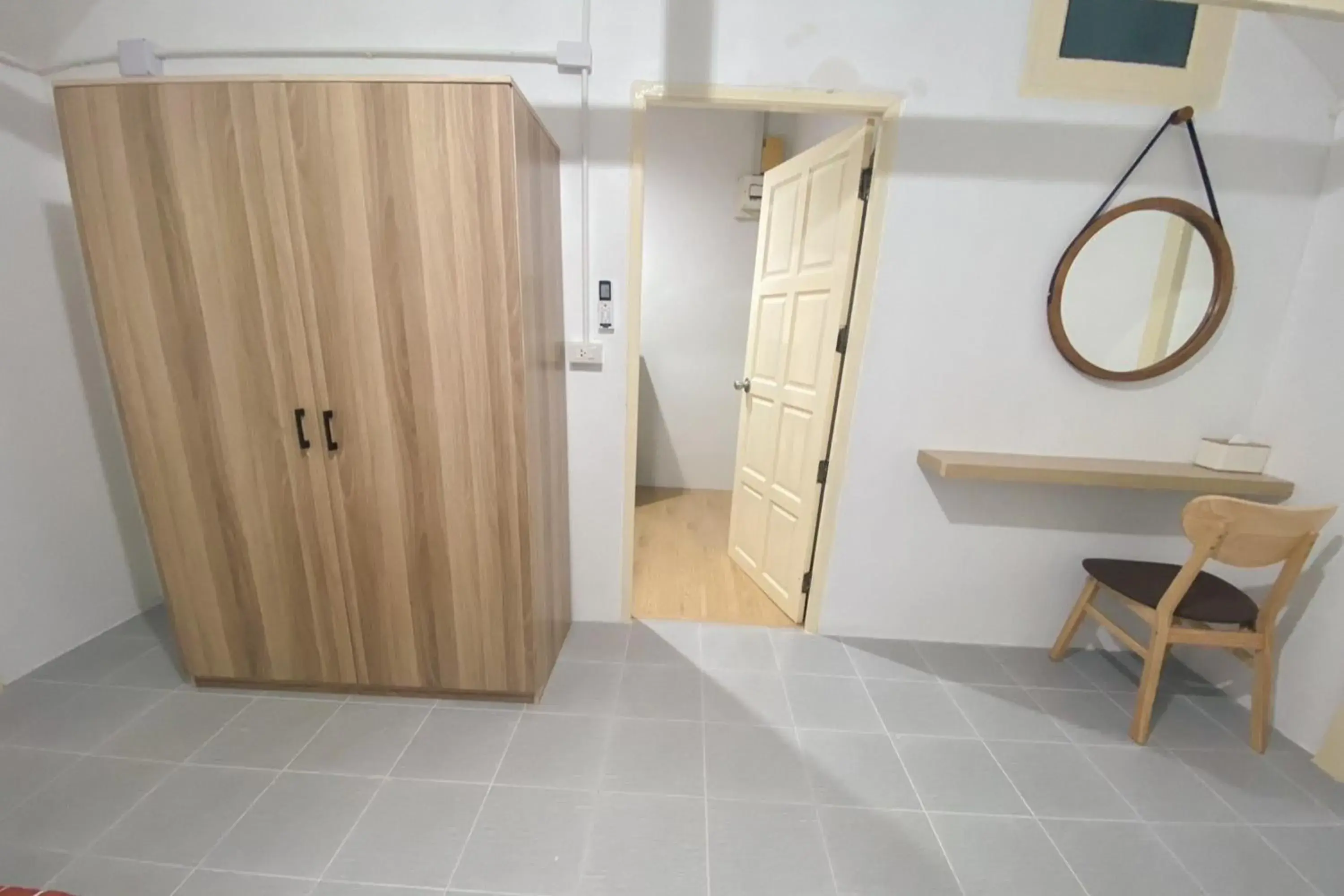 hair dresser in House No.2 Village hair dresser in House No.2 Village