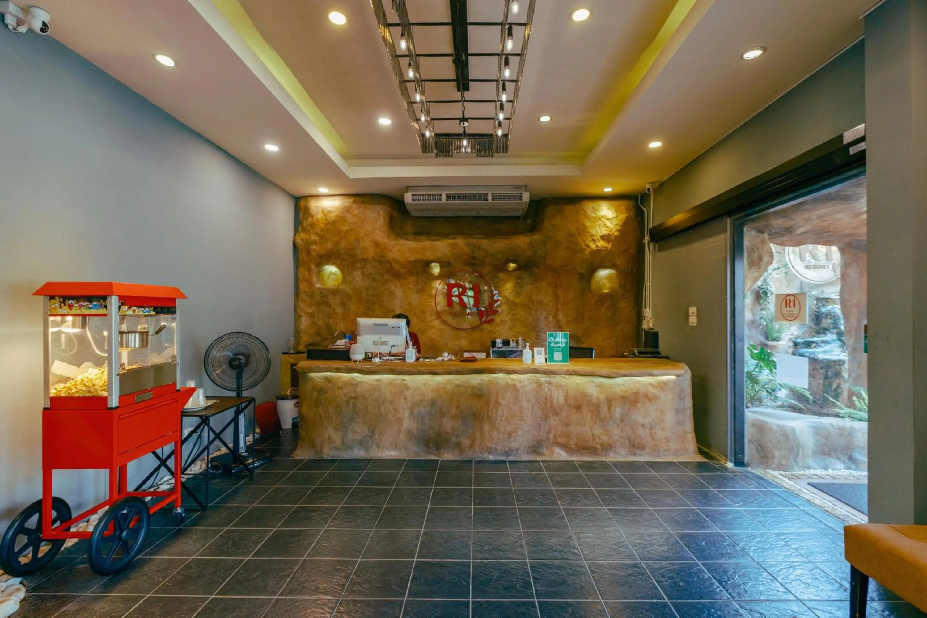 Restaurant/places to eat in R1 Resort Rajapruek Chiangmai