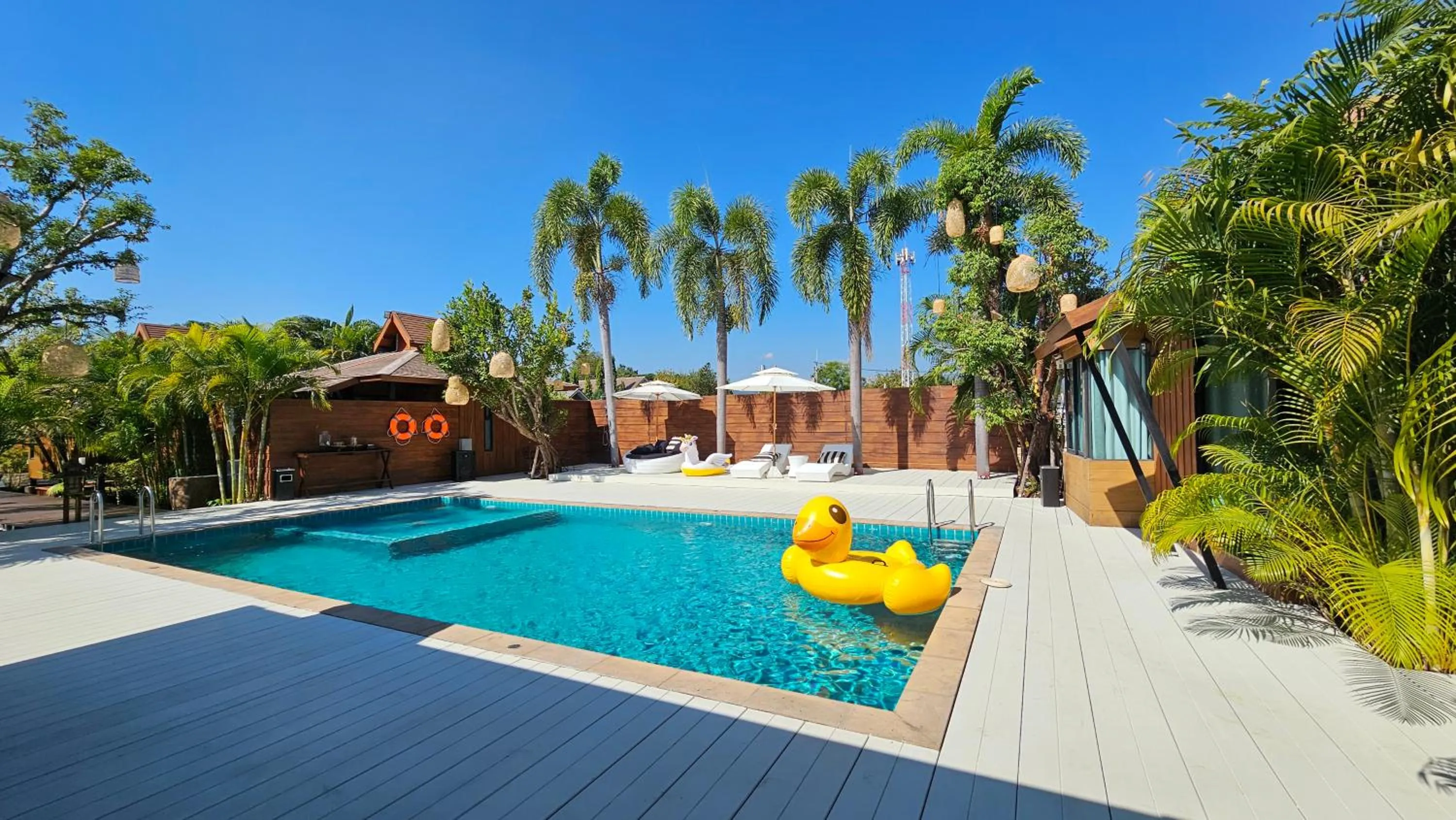 Day in R1 Resort Rajapruek Chiangmai